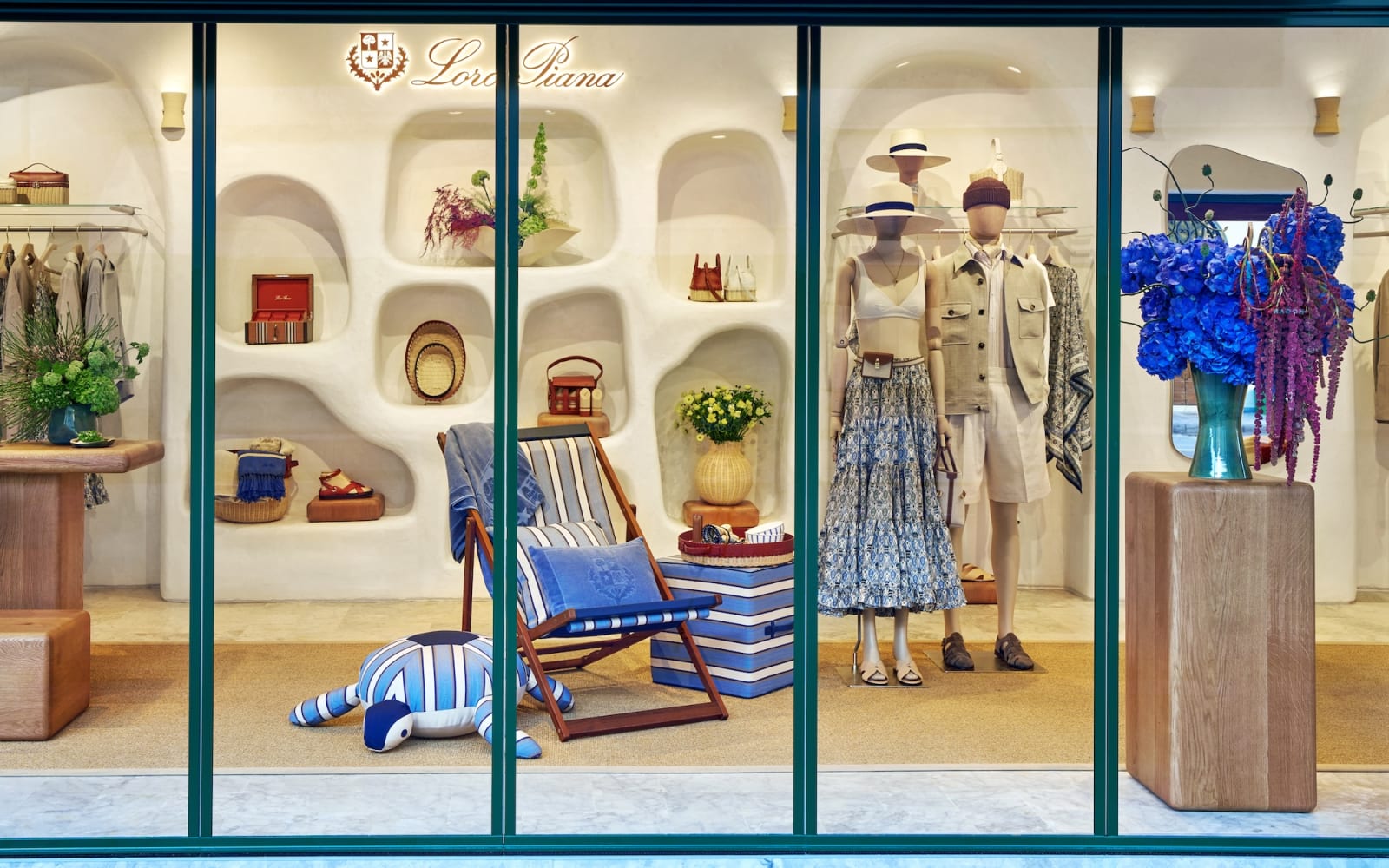 2. FIORAIO FORTE Loro Piana DEI MARMI TAKEOVER