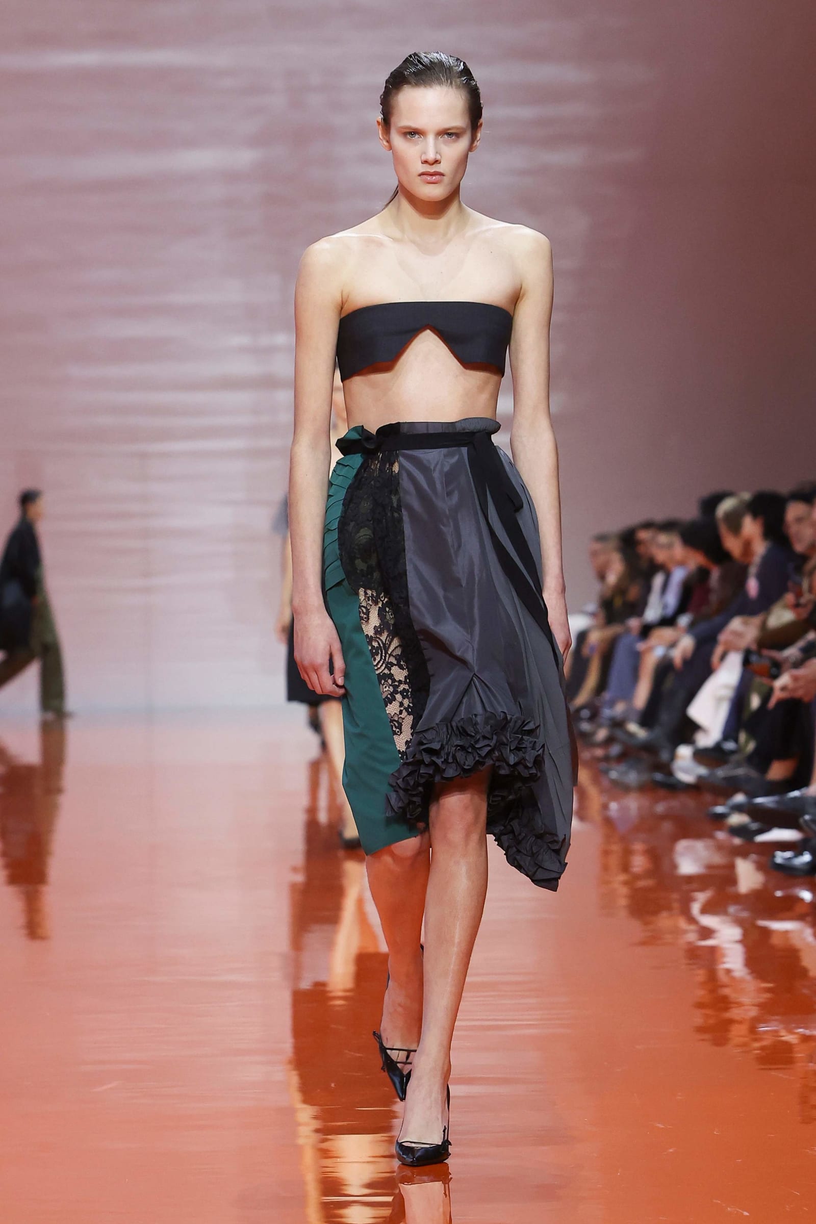 Prada-Womens-SS26_3-1759589252672