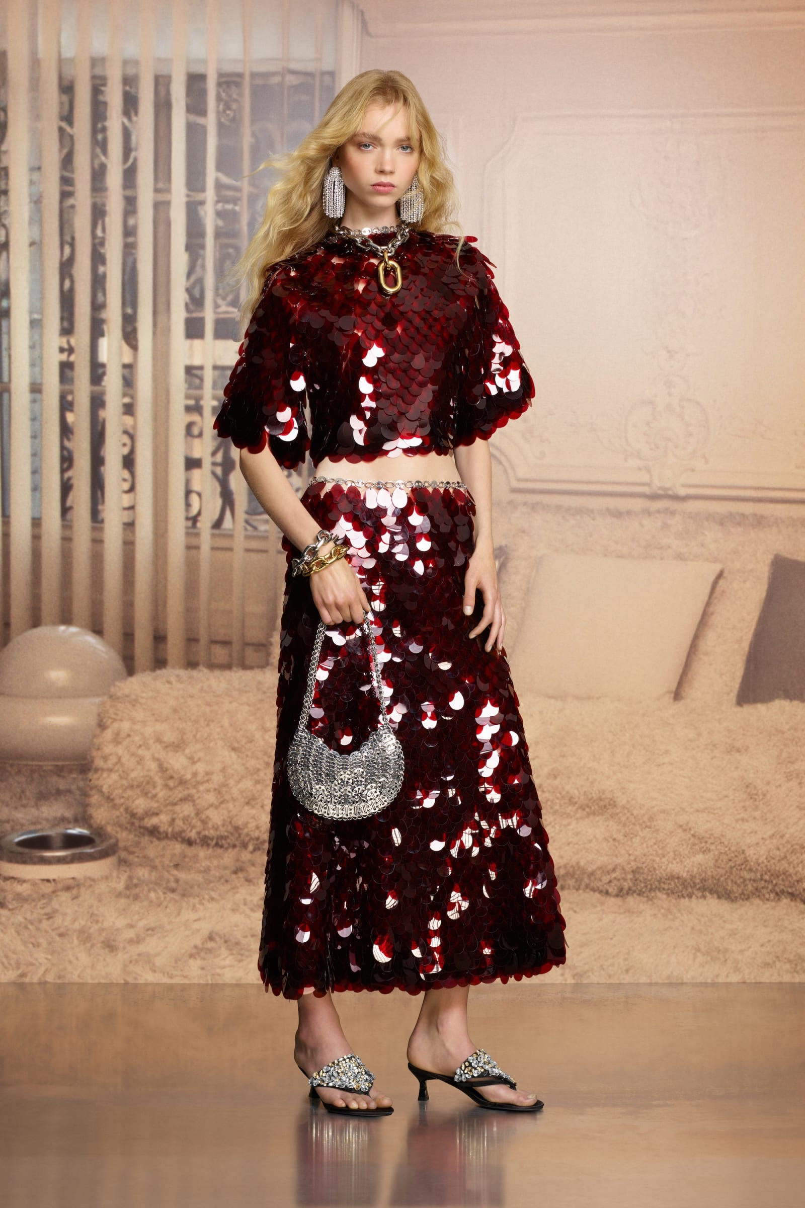 RABANNE_RE26_LOOK2-1749756147861