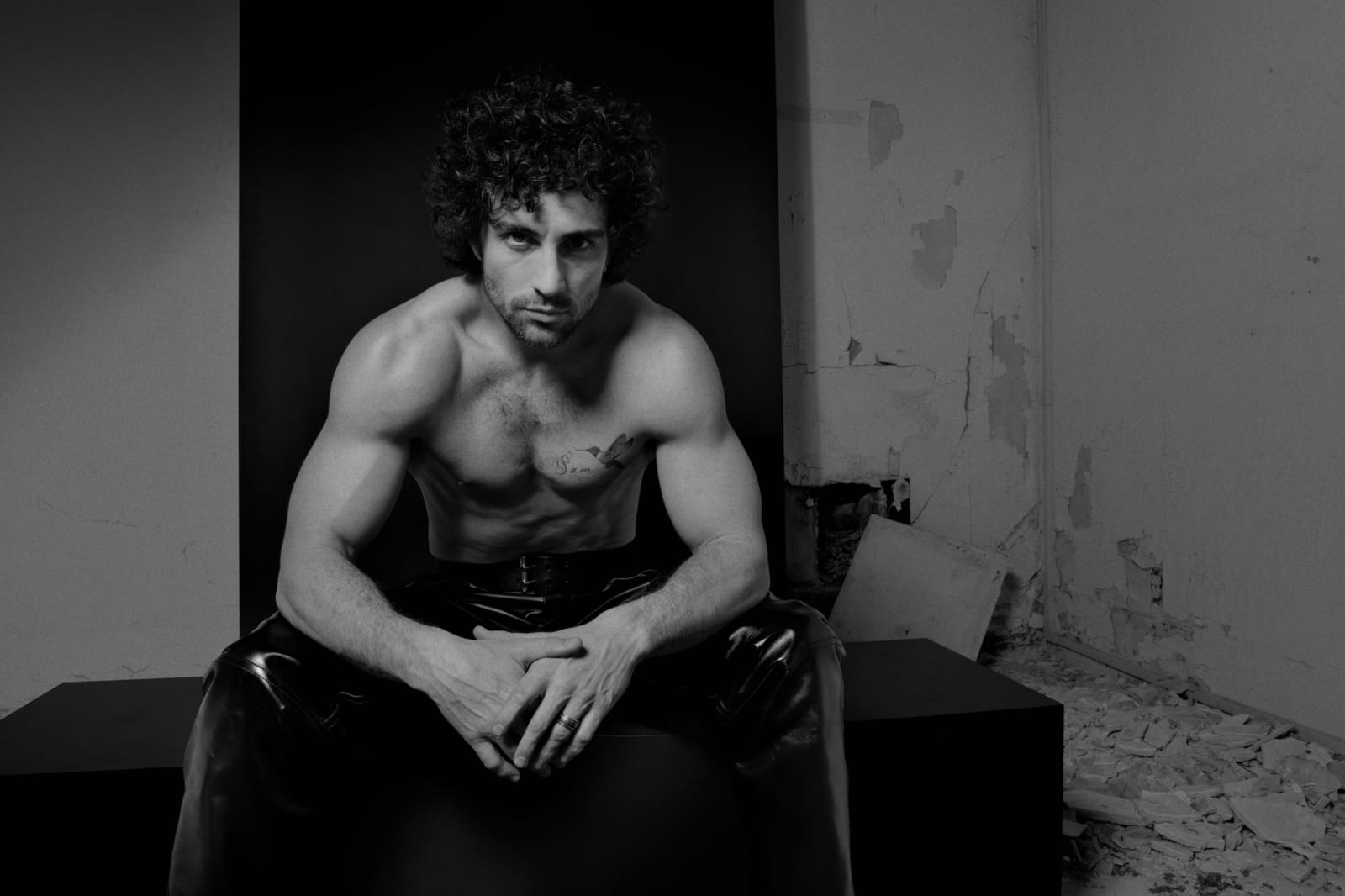 SAINT-LAURENT_GLEN_LUCHFORD_WINTER25_01_HR-1751036809246