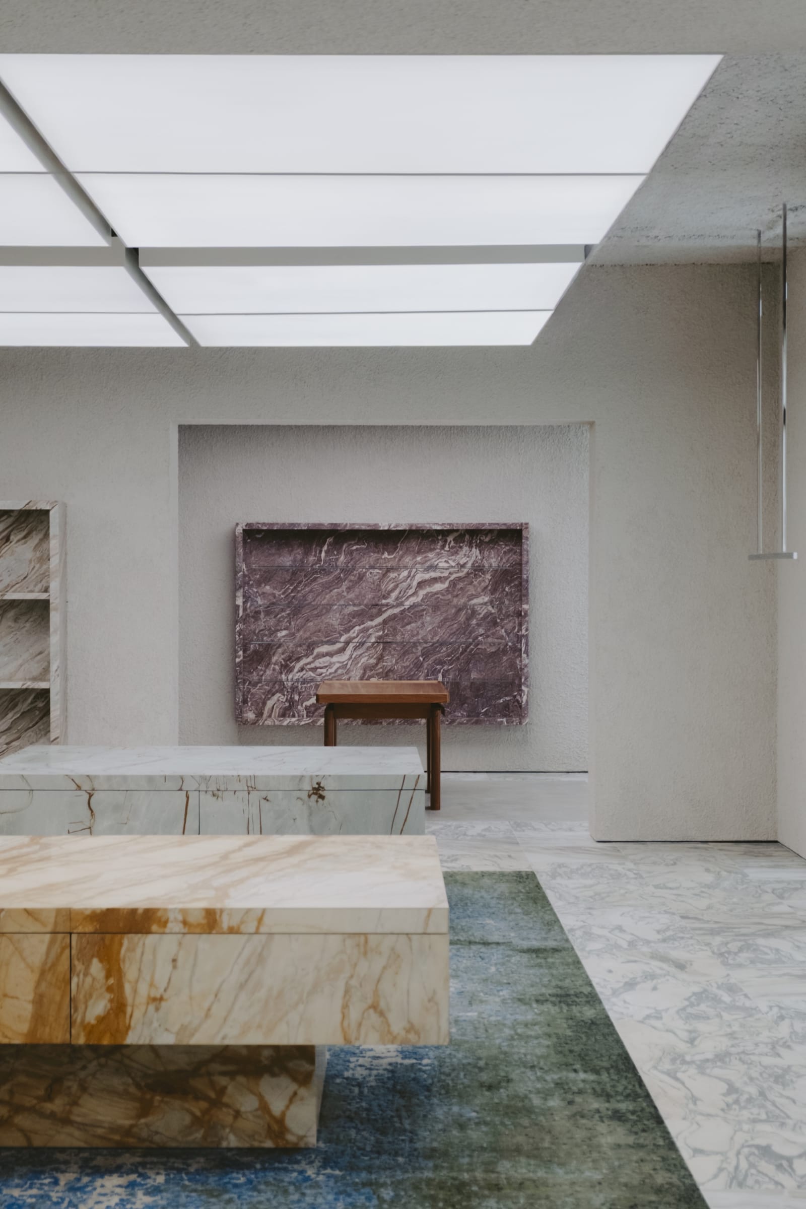 SAINT_LAURENT_ARCHITECTURE_MONTAIGNE_03_HR-1767029693348