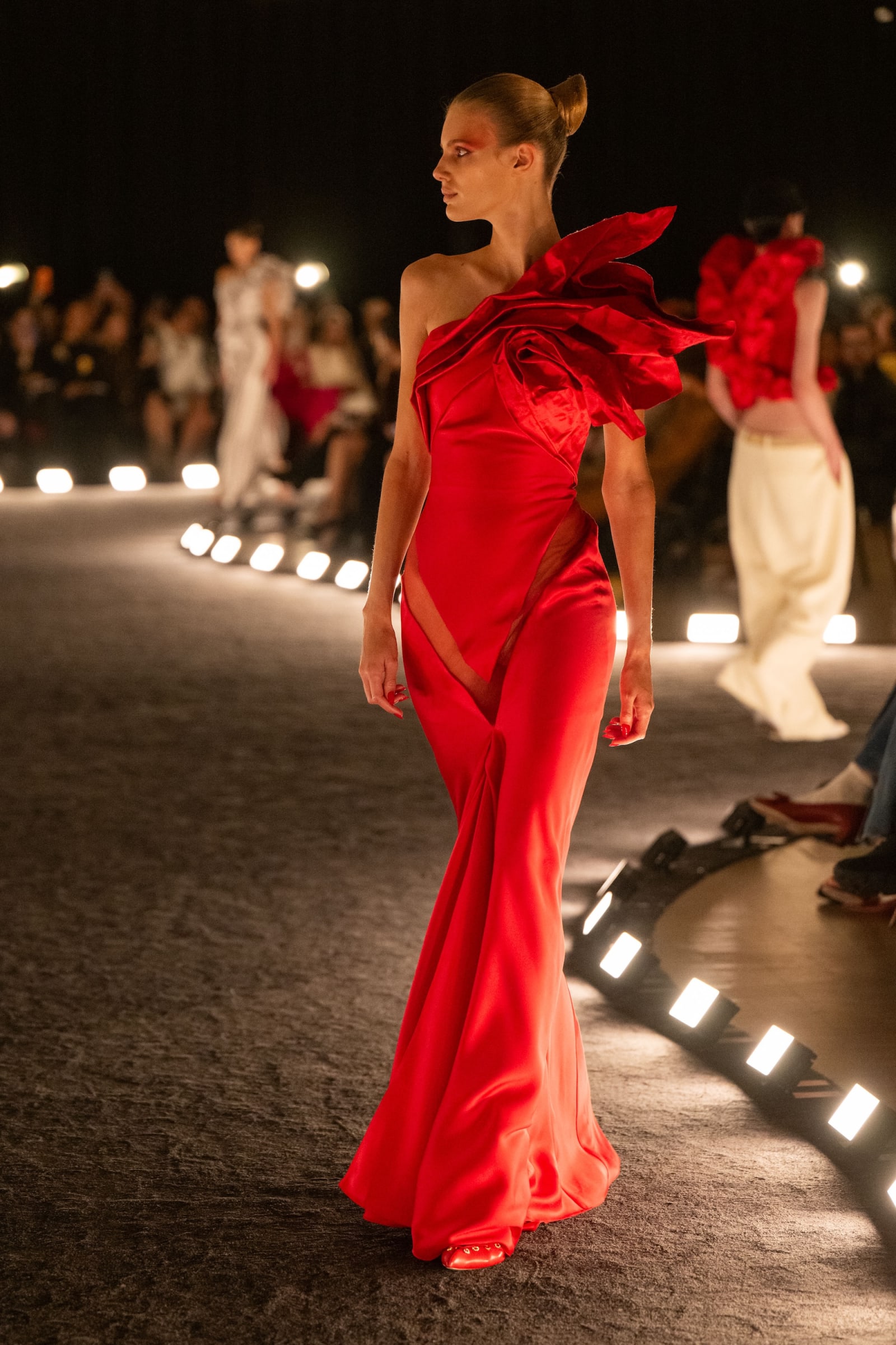 SCHIAPARELLI_RTW_SS26_17-1760119874292