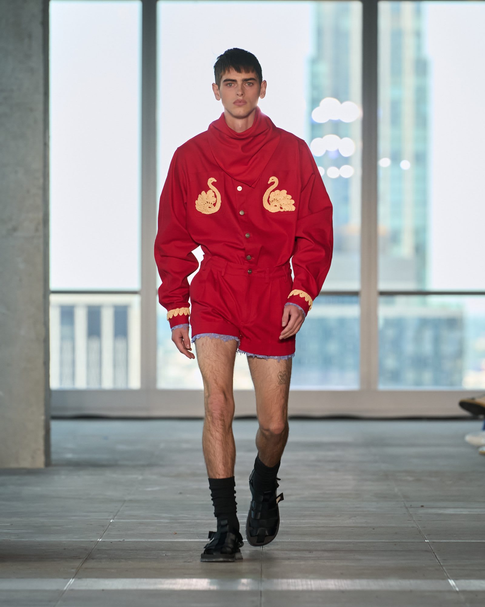 aknvas-s25-022-1600x2000-1742418828206-e7s2tcz6pqp