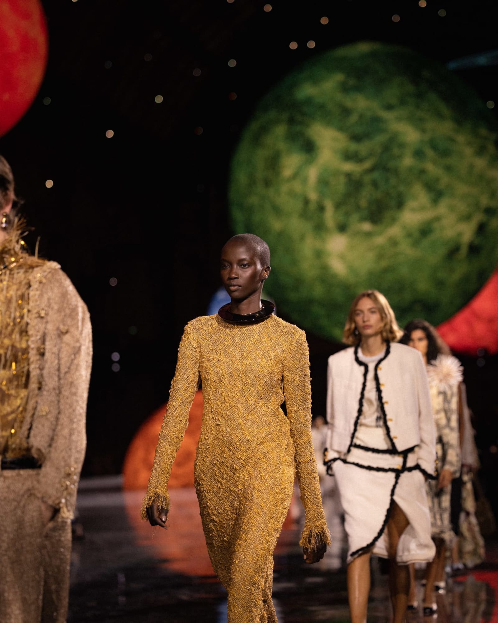 chanel_spring-summer-2026_ambiance-copyright-chanel-42-LD-1759975488802