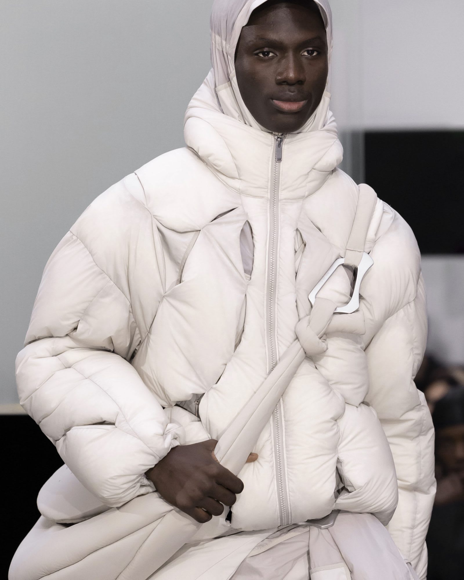 details-060-1600x2001-1742418524710-bjbv26ts1xq