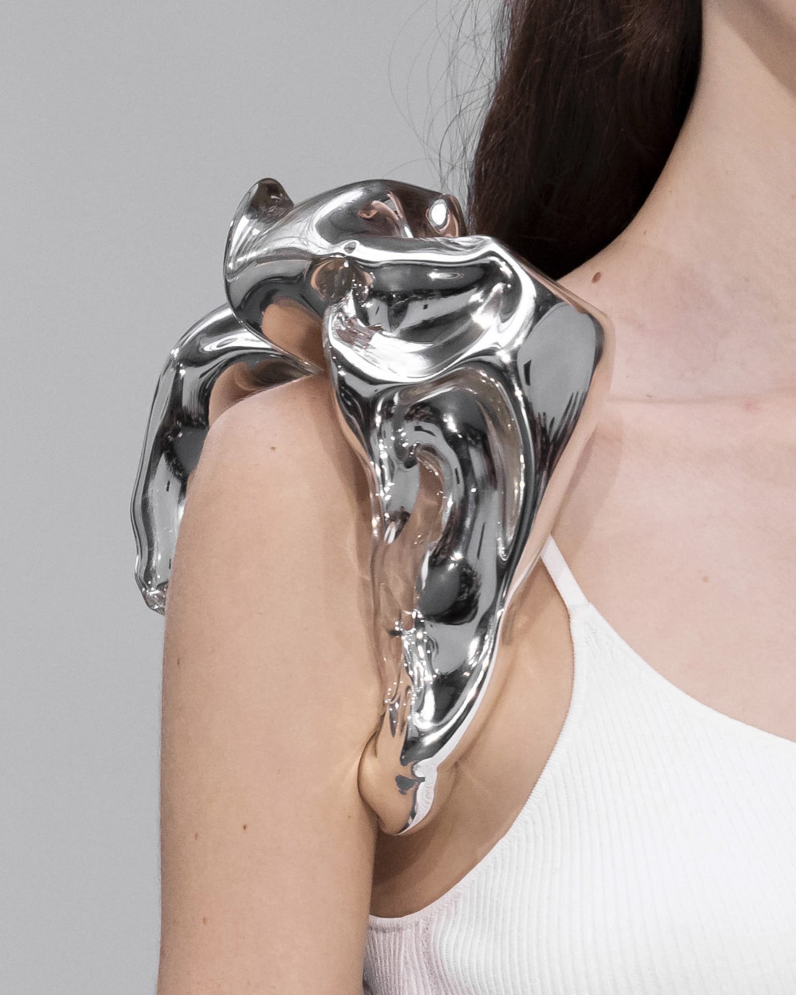 details-065-1742418521666-xg5kp95ns9k