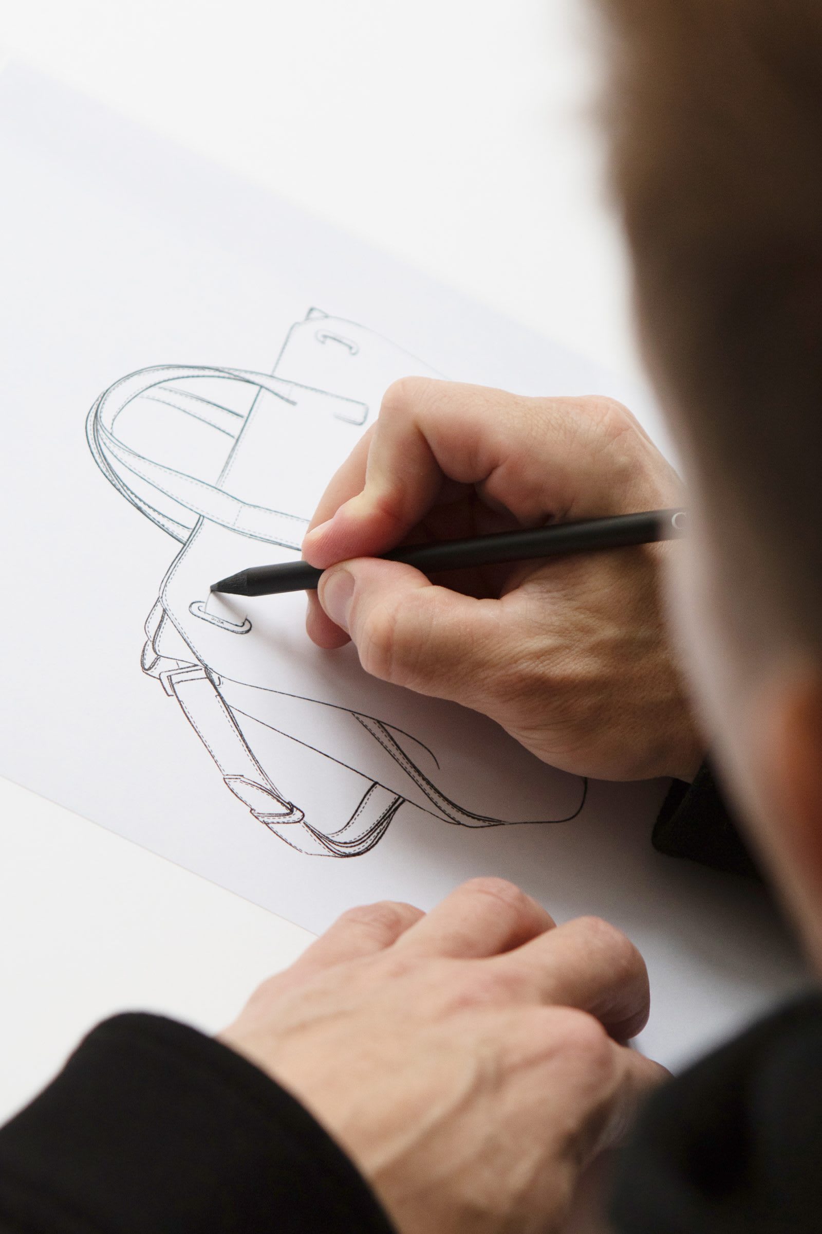 dior-mens-summer-25-visuels-savoir-faire-dior-normandie-by-sophie-carre-27-1600x2400-1742417018080-y3ddtogzp3p