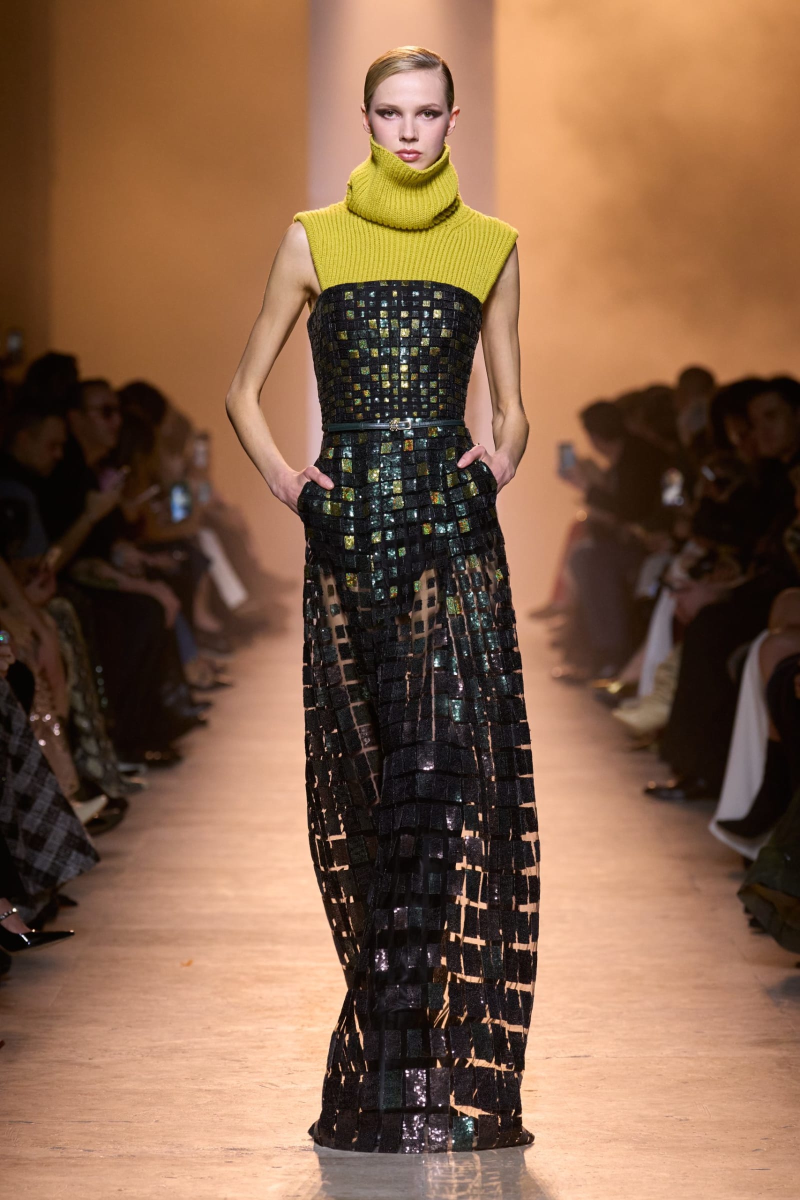 elie-saab-rtw-fw-25-26-look-37-scaled-1742416750180-321ursrnrij