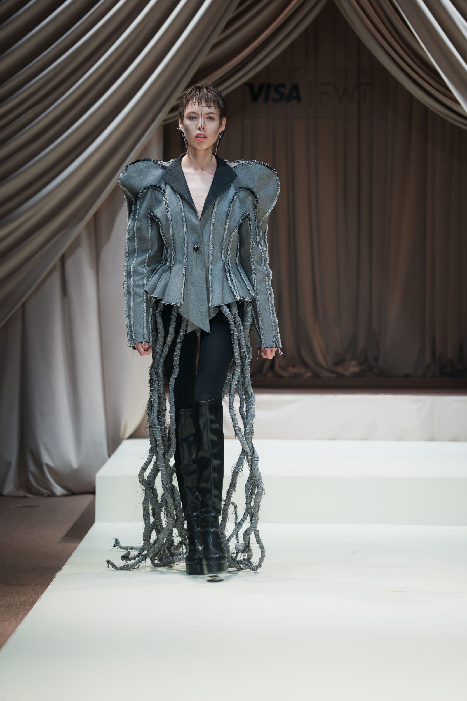 epov-timur-img-339103-1600x2400-1742417779818-tun6lgmom0p