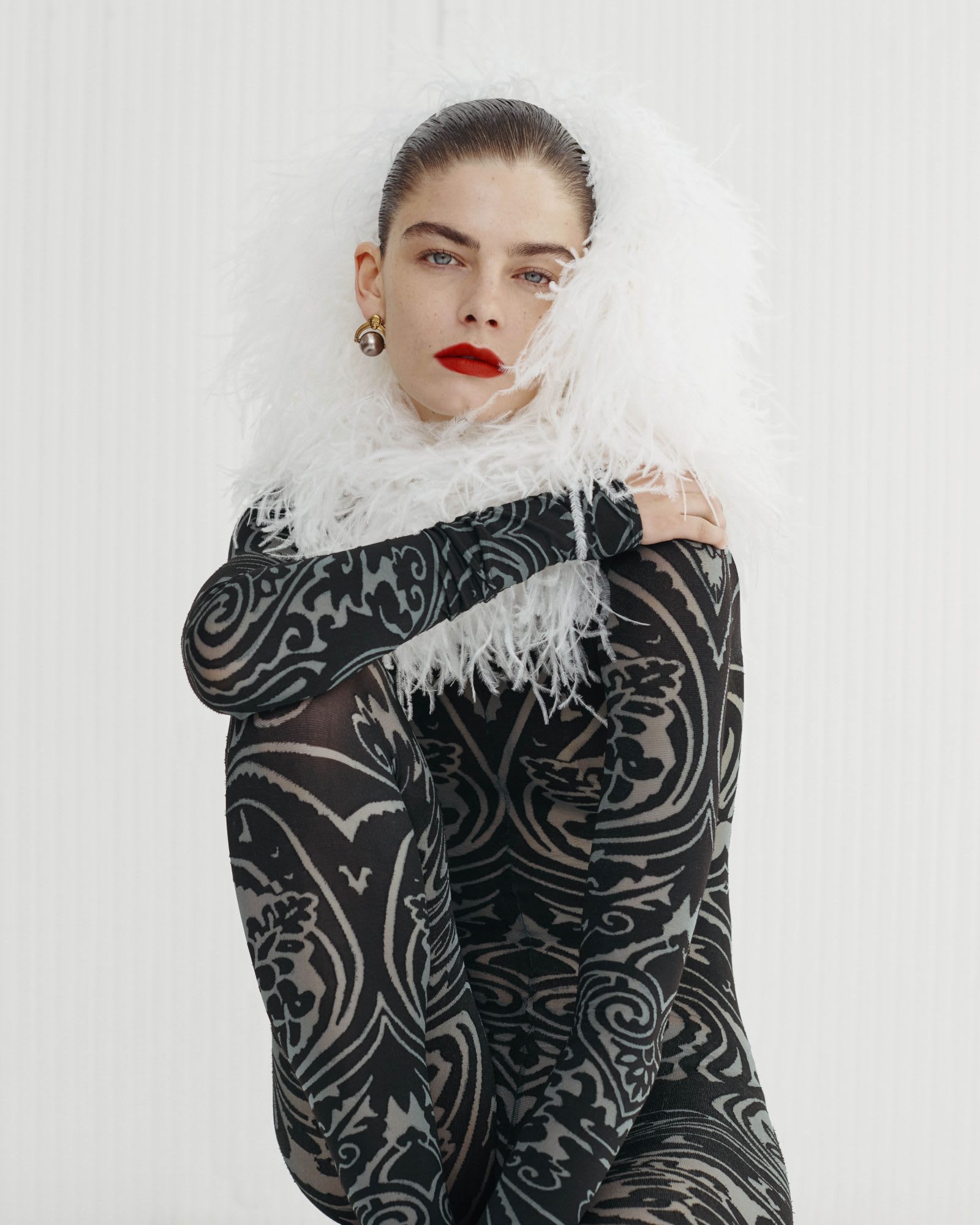 etro-x-wolford--10-1600x2000-1742418226621-uk1bqfaa9