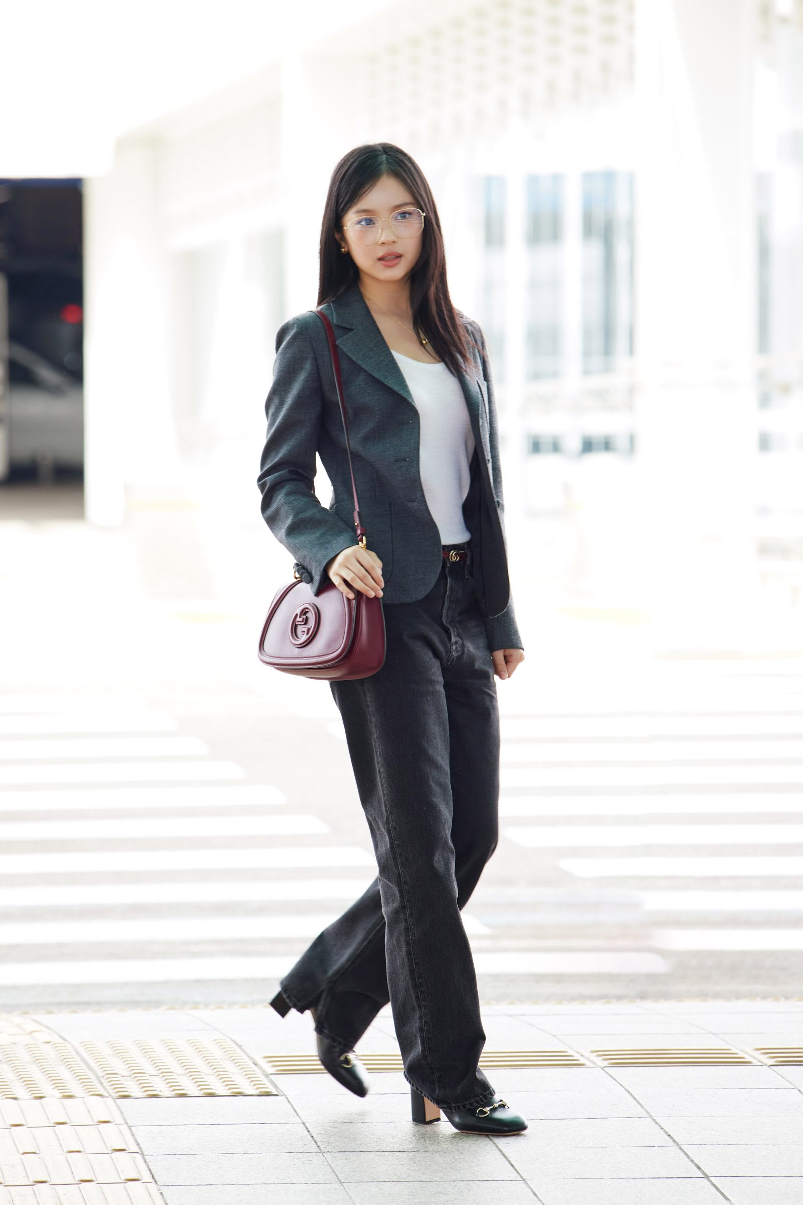 hanni-9.19-1600x2399-1742418736501-11n01o7vun8b