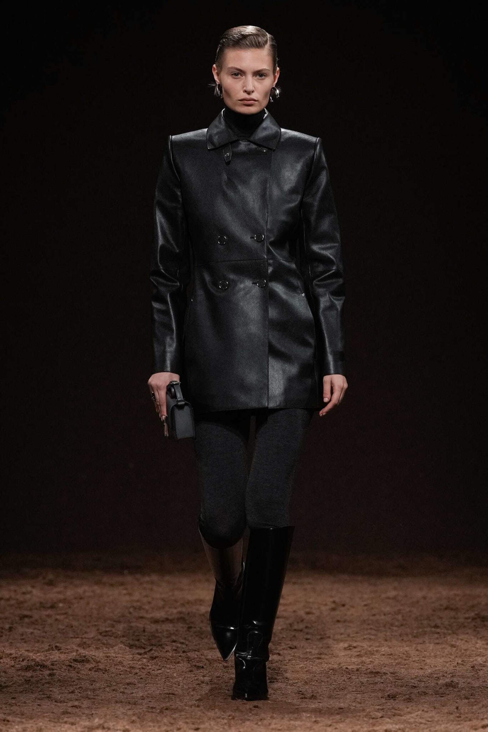 hermes-fw-25-22-1742416764377-9eb5v5qfgjl