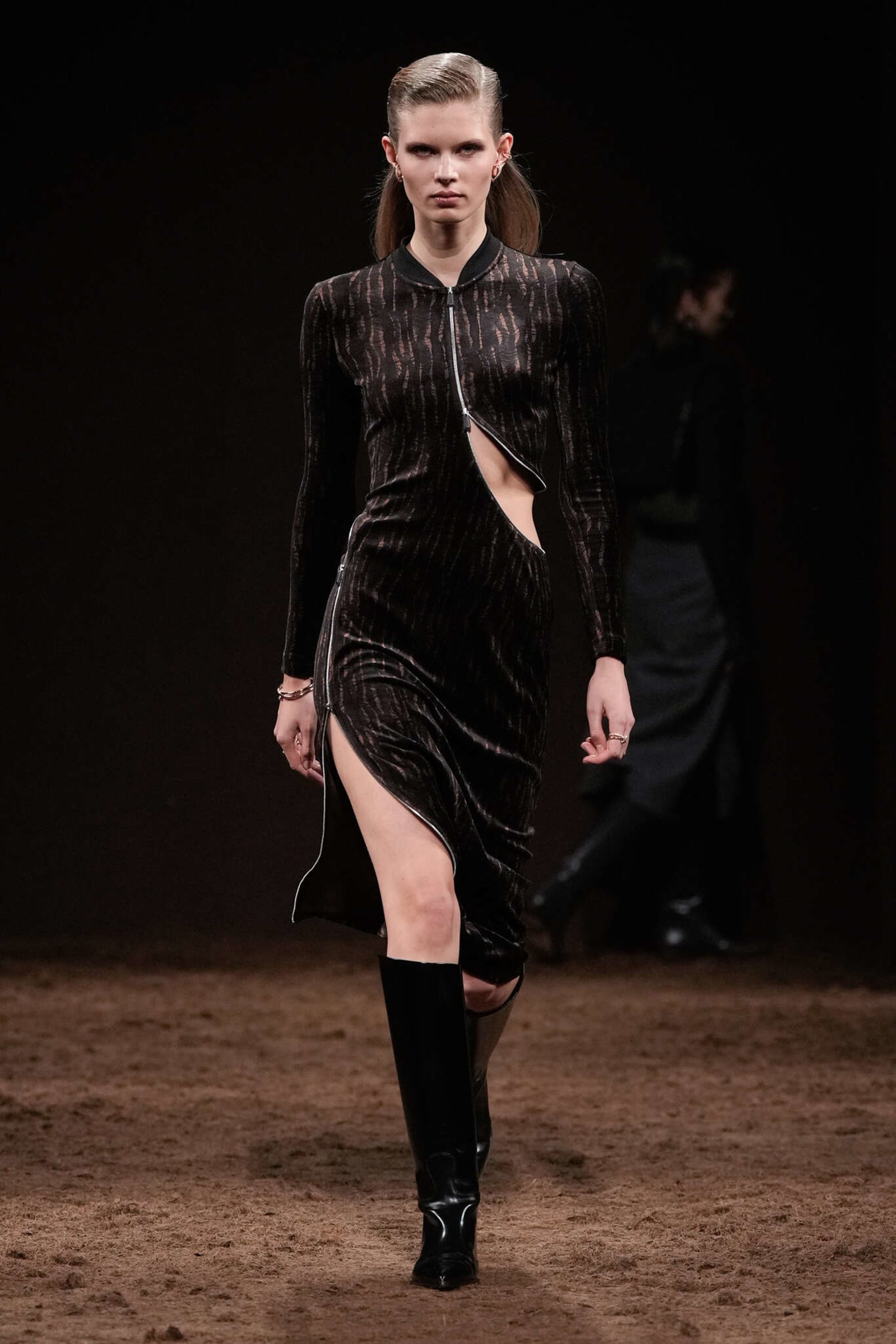 hermes-fw-25-58-1742416761867-ep52f93jjv