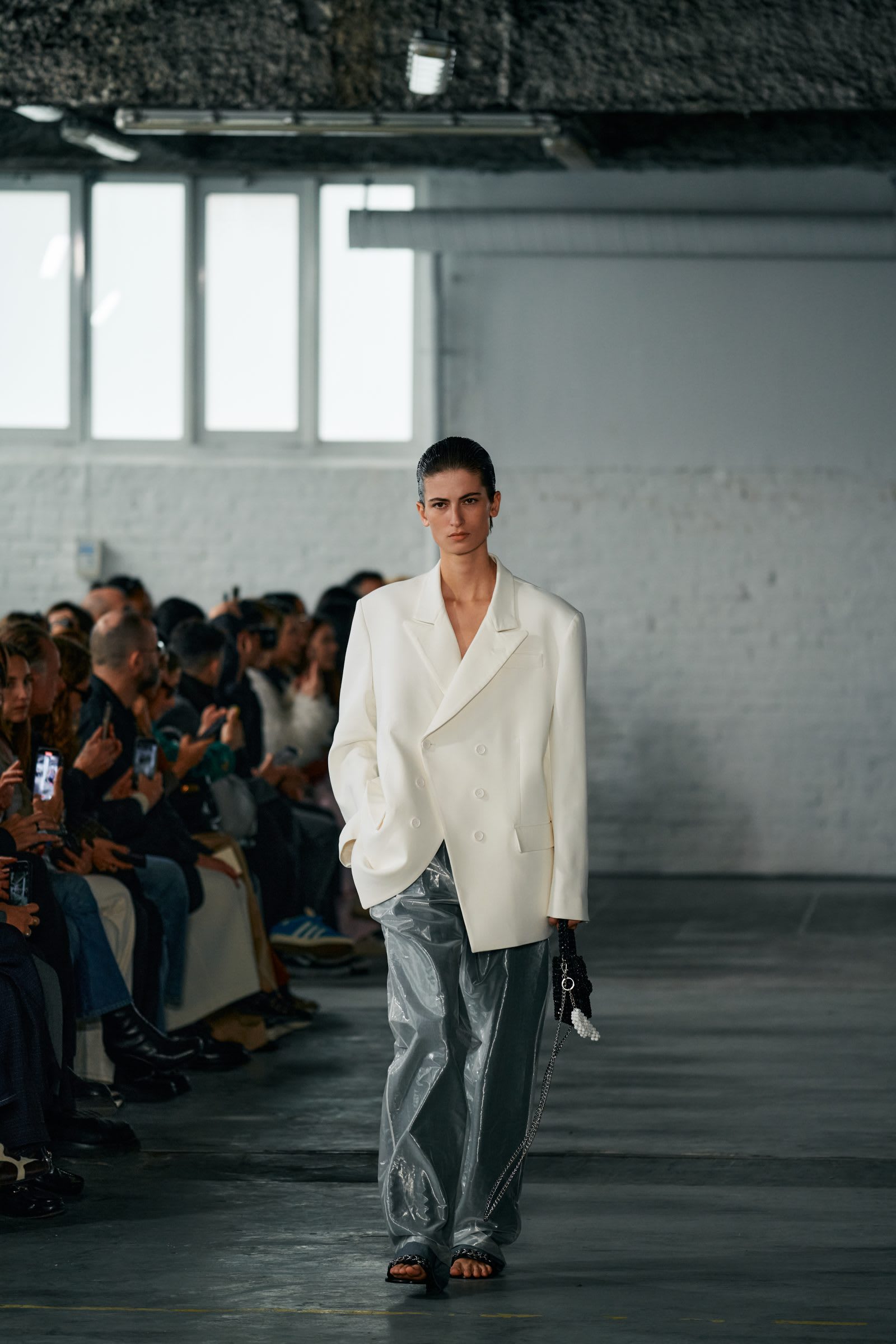 img-0513-1600x2400-1742418489169-7xinzbim76p