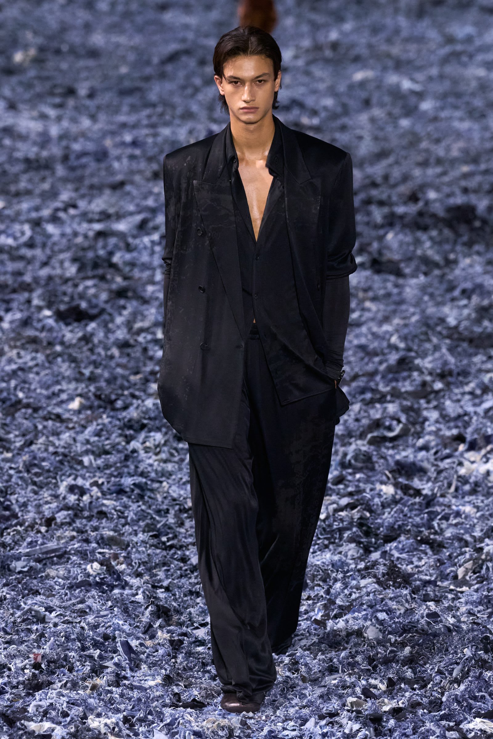 img-0908-1600x2400-1742418592270-gv6crf9v5in