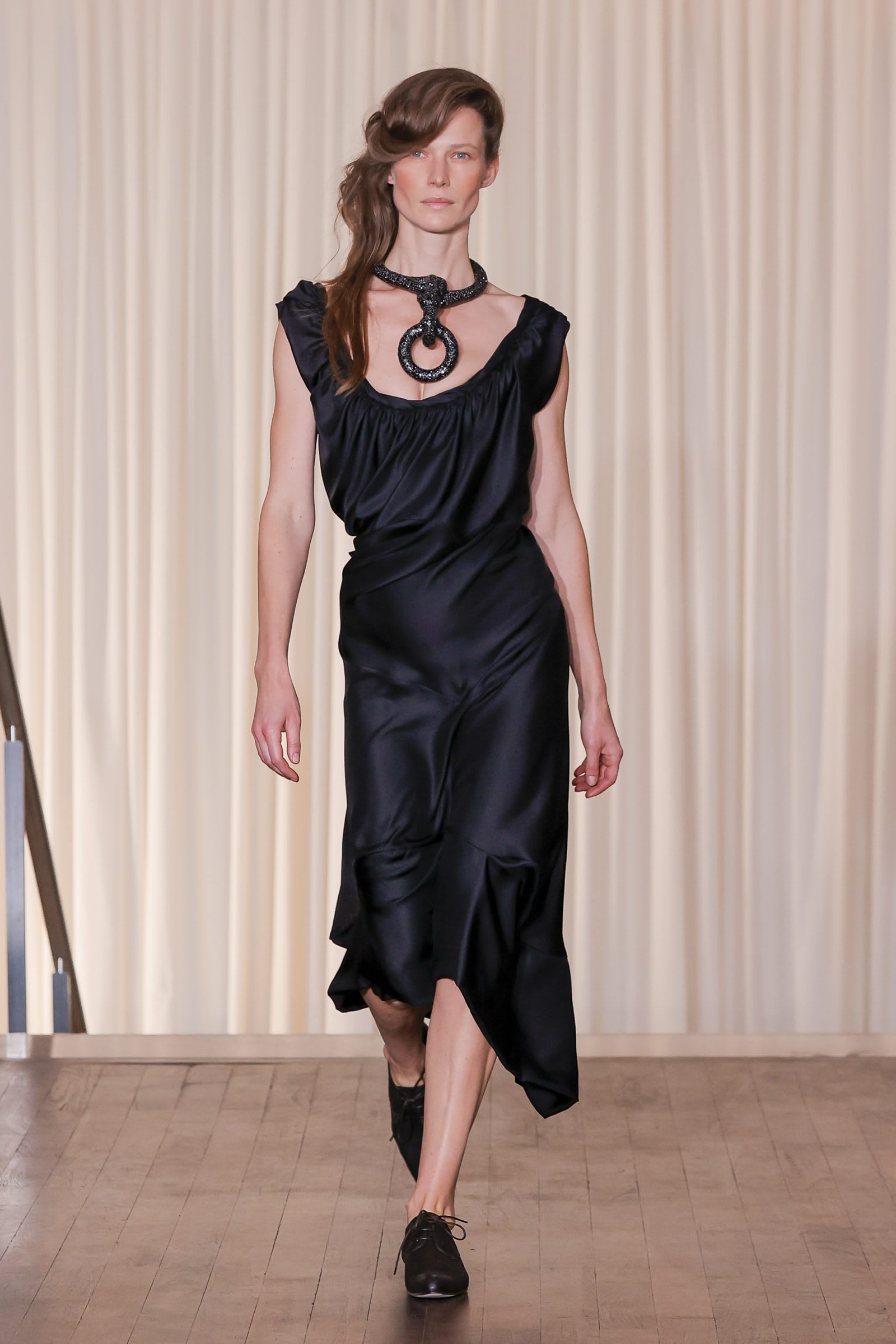 img-1136-1600x2400-1742418437257-6teixy3qaql