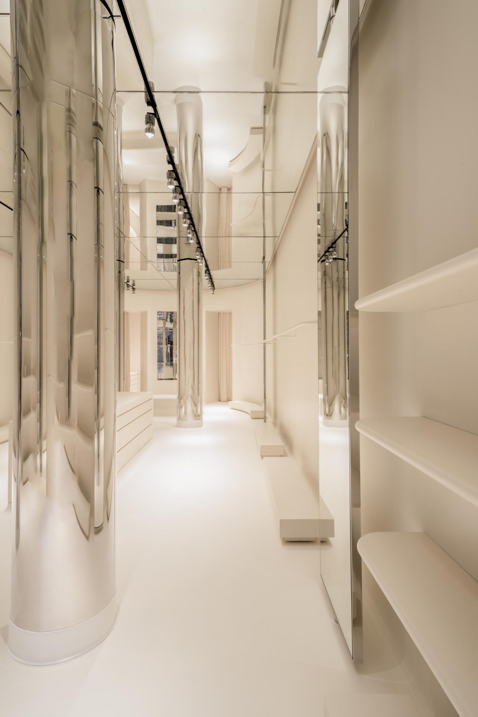 img-6055-1600x2400-1742419213618-zig67nqjnhs