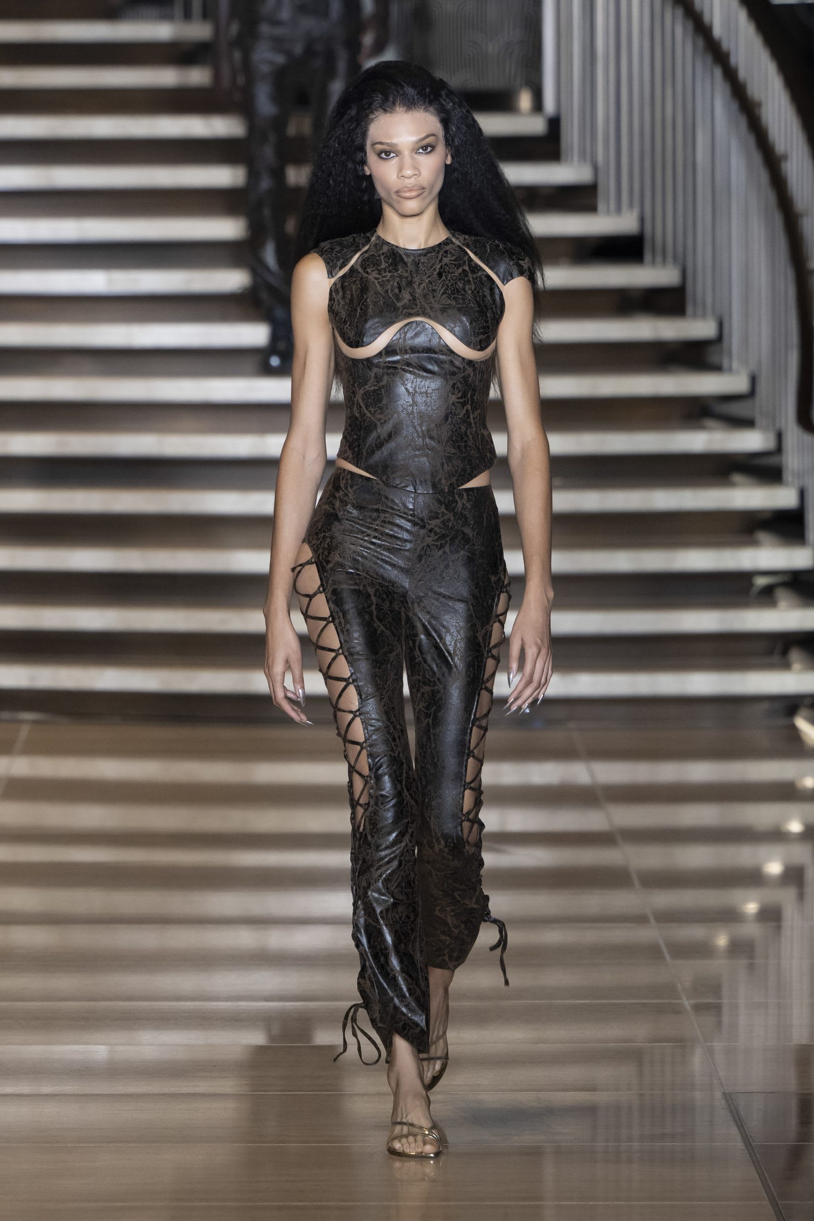 img-8286-1600x2400-1742418871400-y81ot5q5ho