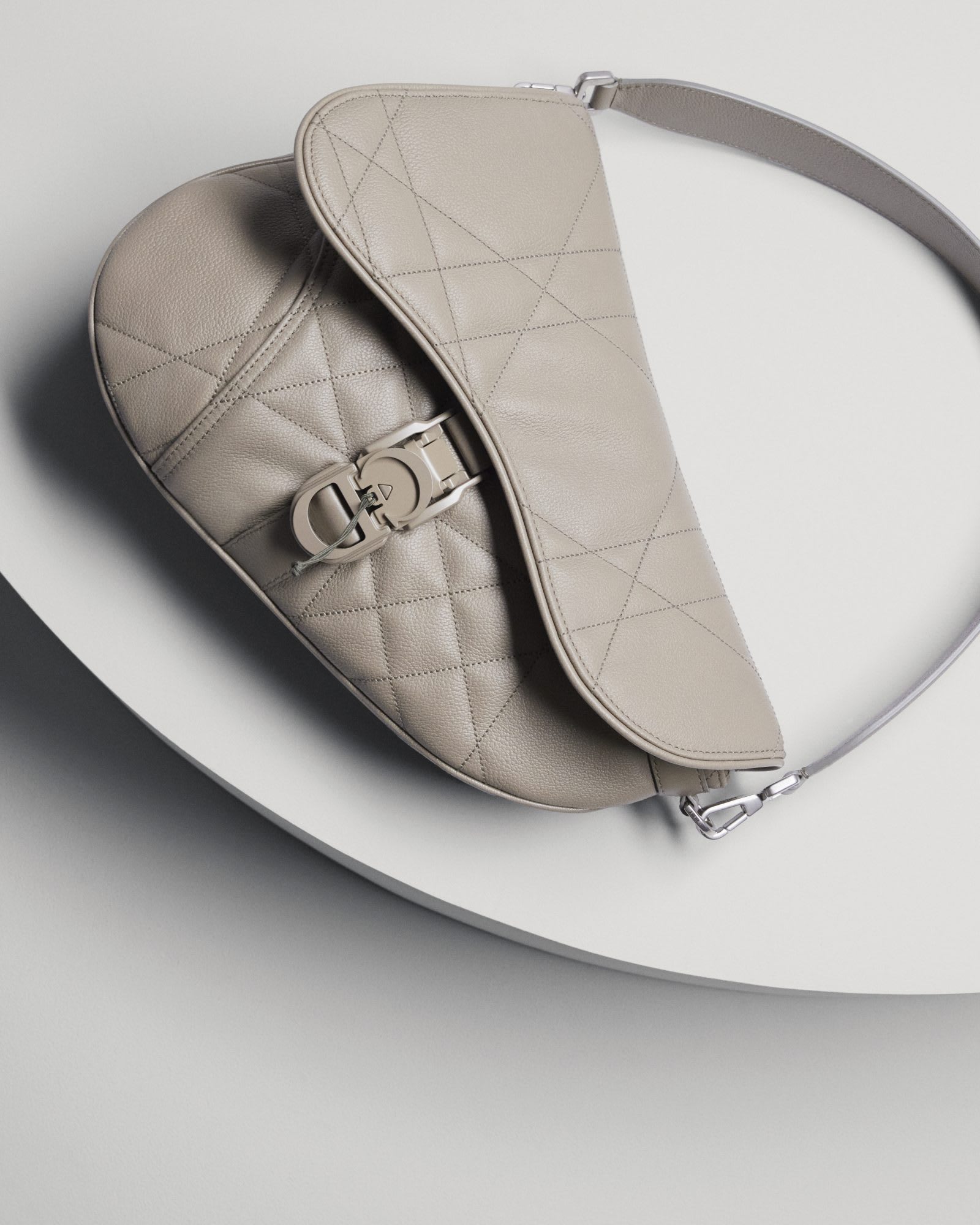 img-9012-1600x2000-1742418782494-uv84eooddd