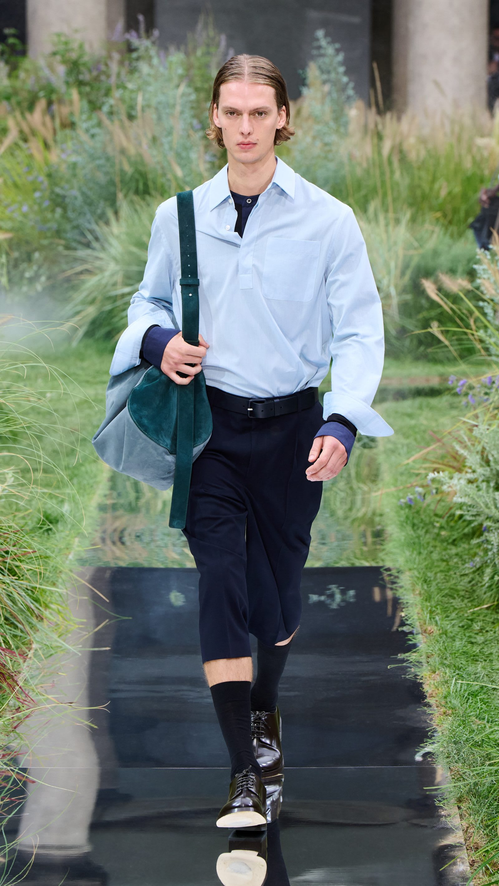 img-9243-1600x2844-1742418760177-v0ss1vrorug