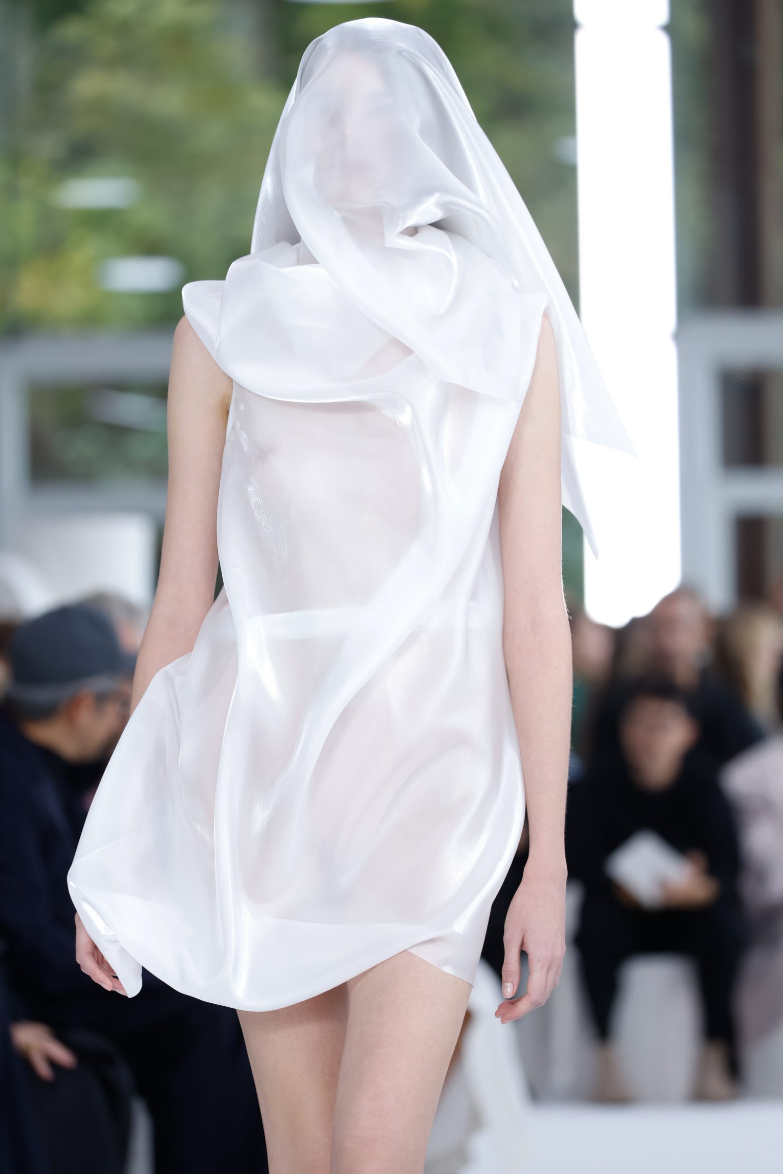 issey-miyake-details-high-01-1600x2400-1742418517341-rgybkq0bve