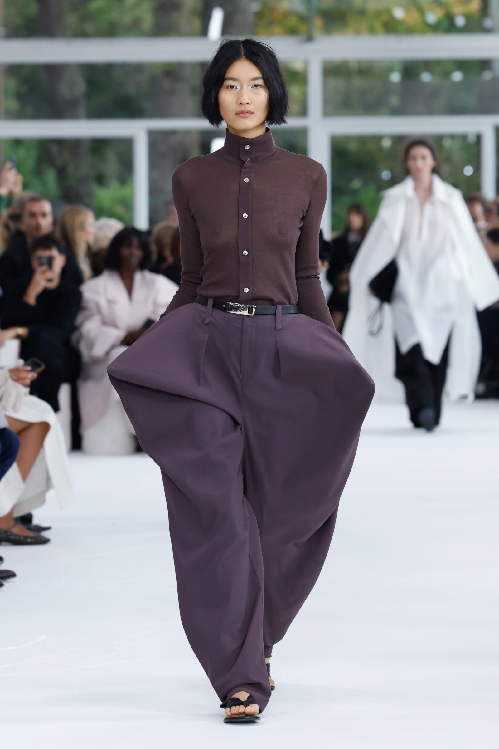 issey-miyake-ss25-runway-high-14-1600x2400-1742418518638-epviqfl7sr