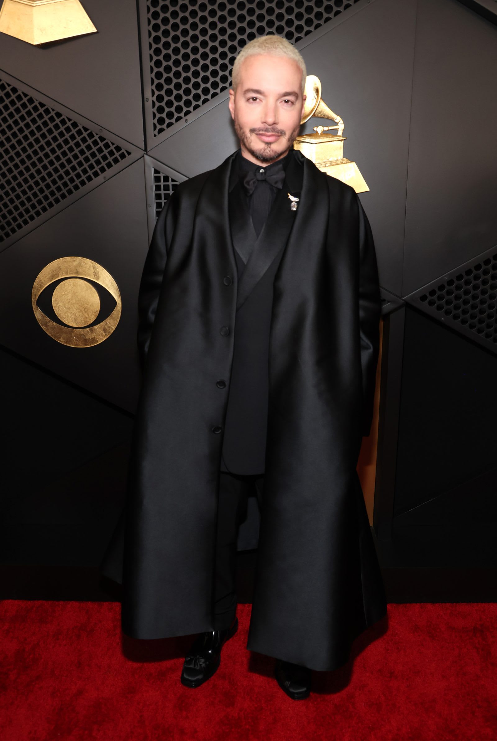 j-balvin-dior-getty-1600x2386-1742417206038-kom8qlw6ofh
