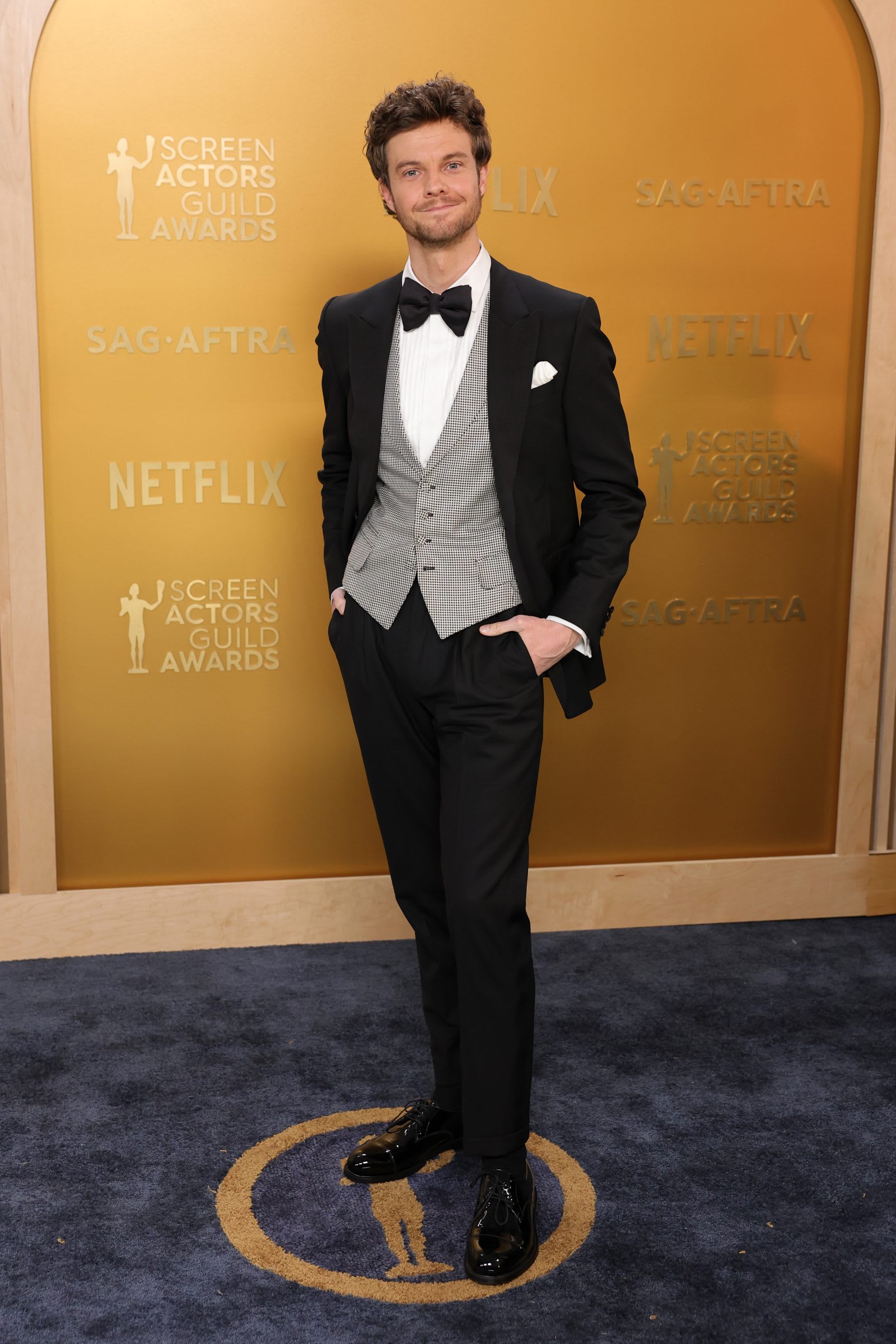 jack-quaid-wears-dunhill-1600x2400-1742416939505-0k9ka7bok2hq