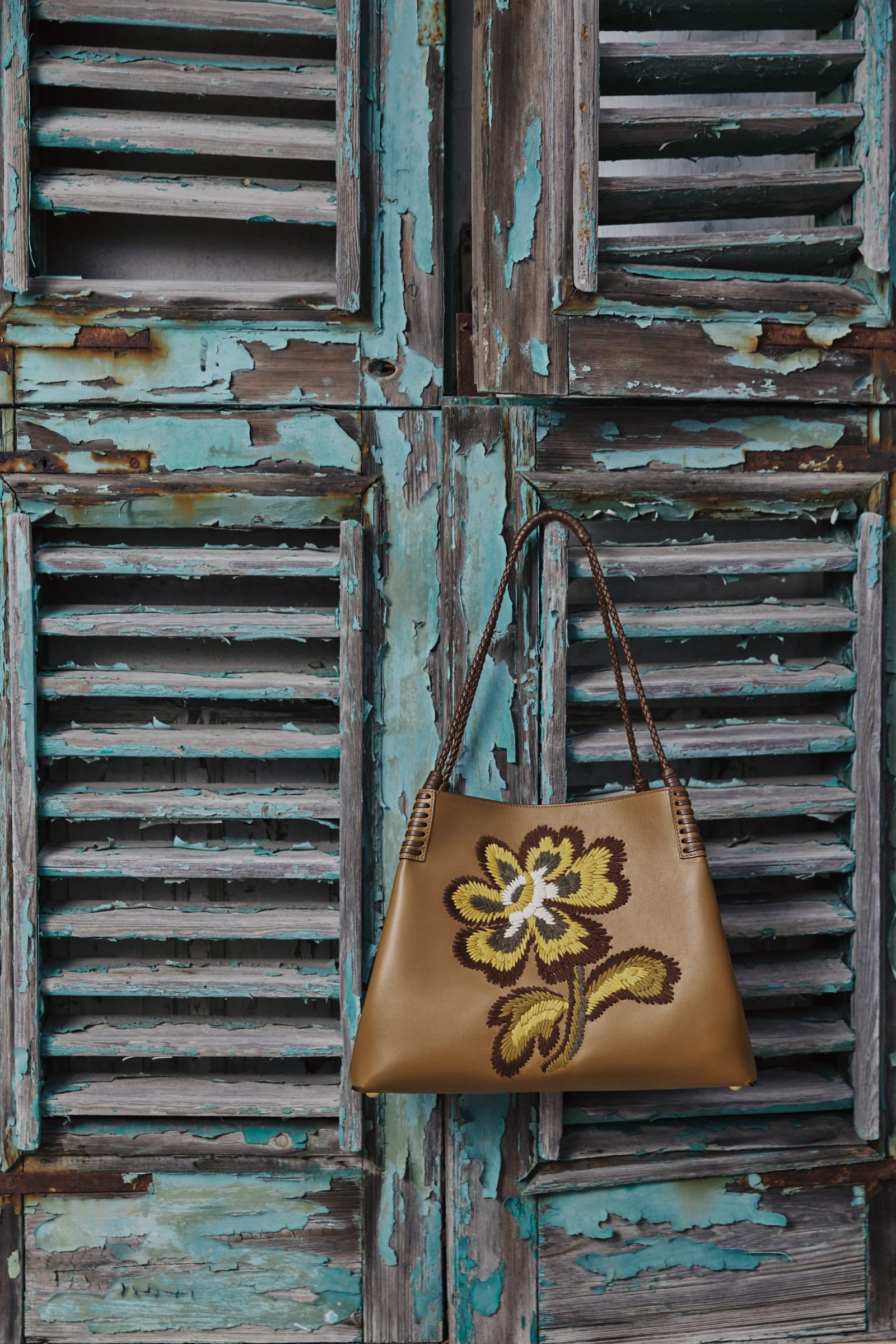 libra-bag-1-2-1600x2400-1742418201559-6feskedjhvg