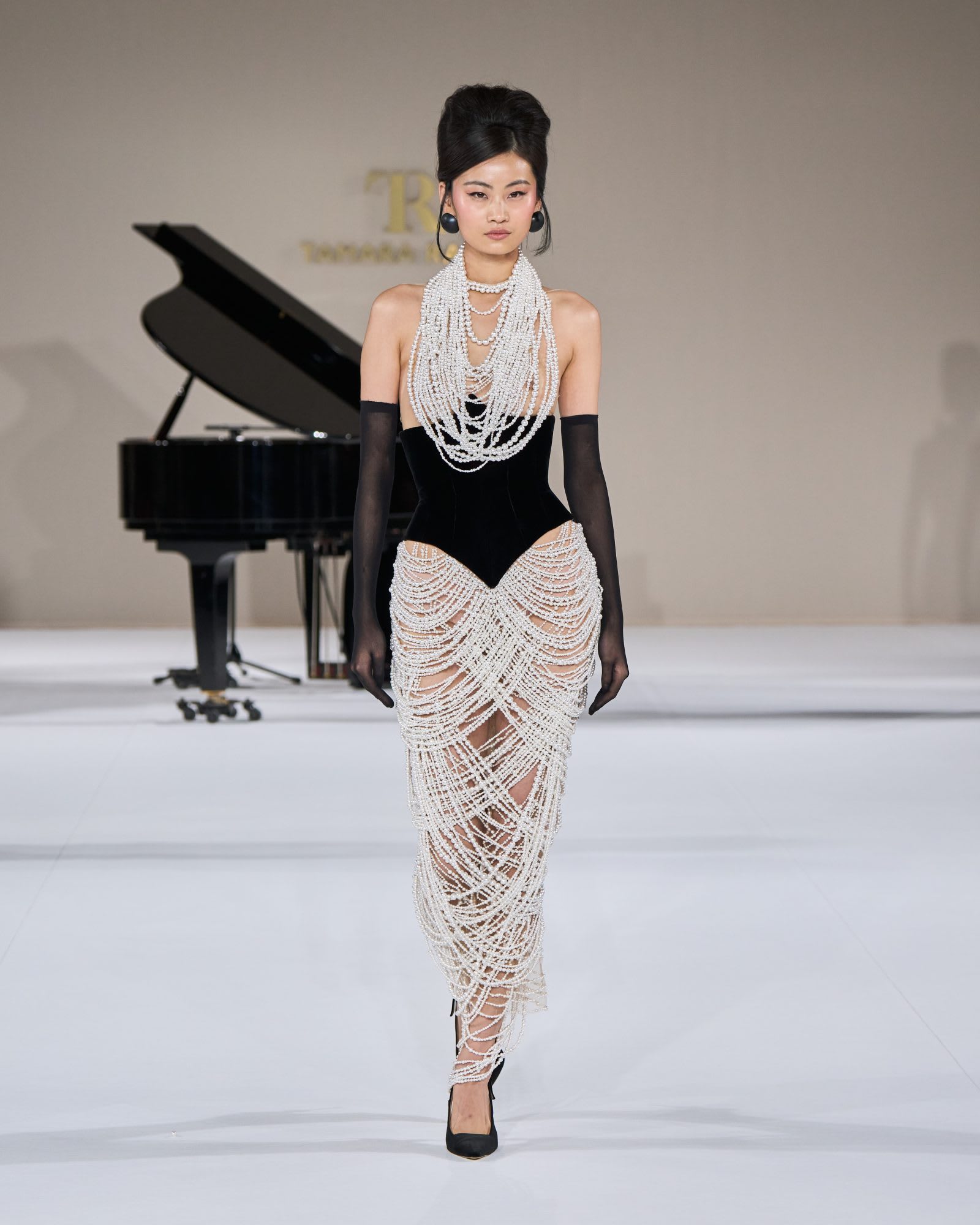 look20-1600x2000-1742417099989-wpy44agh5cb