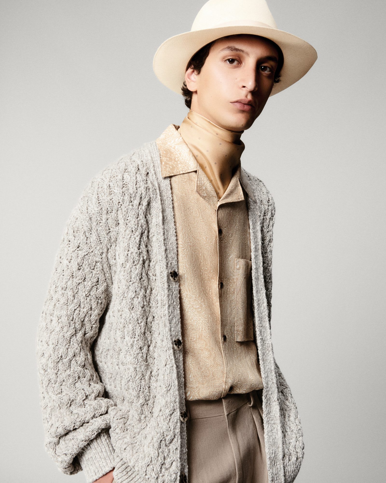 loro-piana-spring-summer-2025-mens-collection-look-19-1600x2000-1742418694725-soufb9pcd59