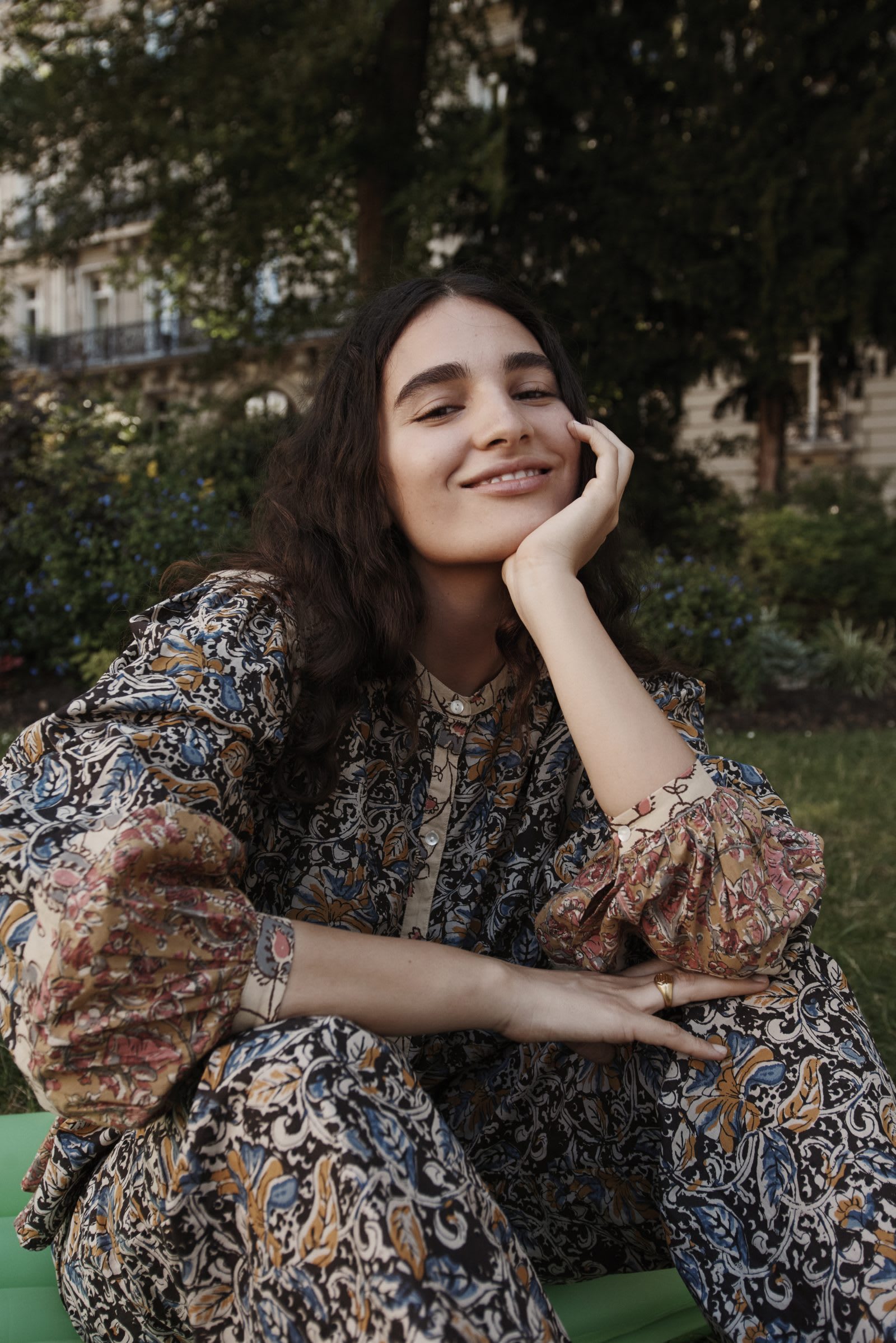 louise-misha-june-2024-040-023-1600x2397-1742418363962-4yqqd5f4ii