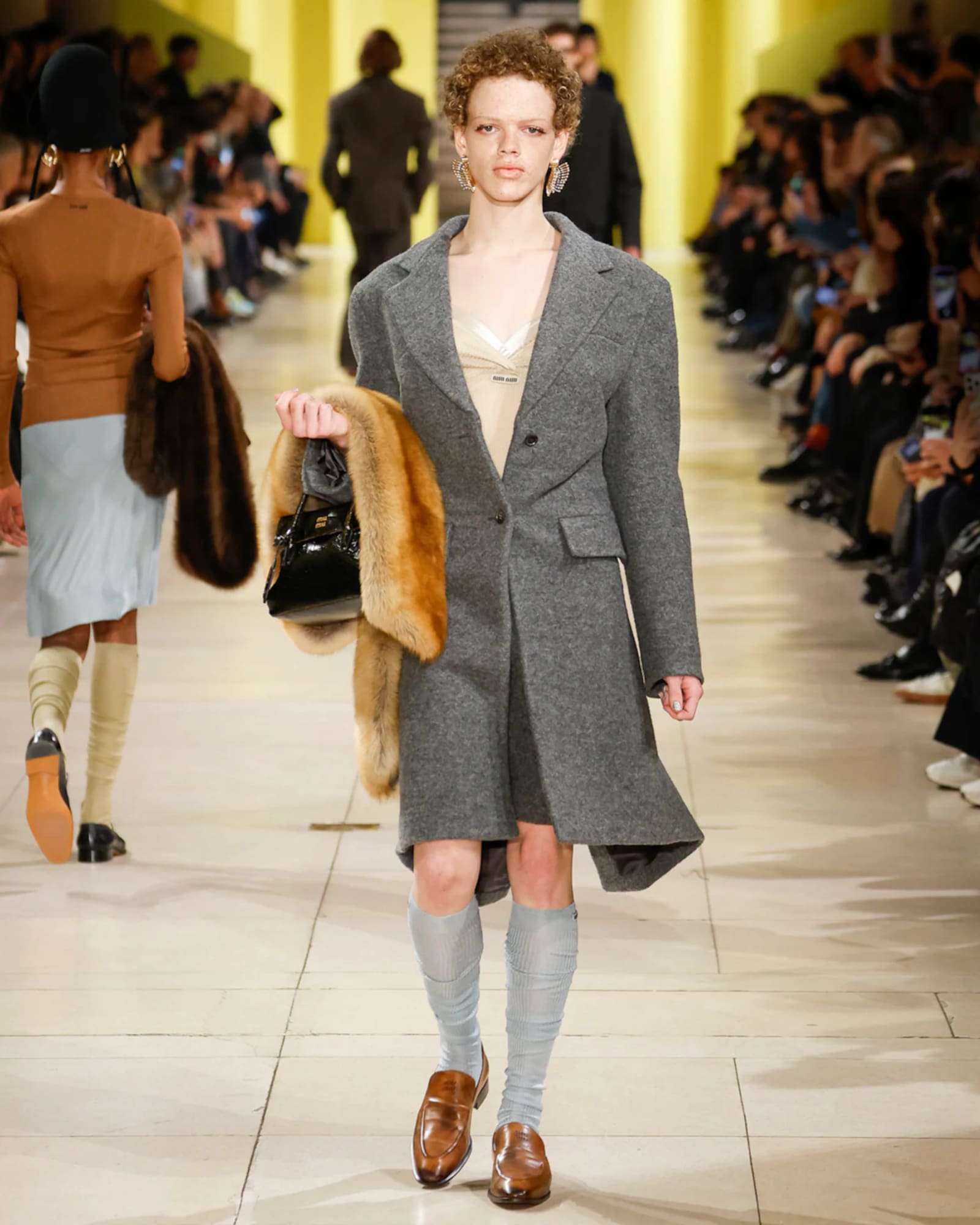 miumiunux_color.1280.1280-1742497181015