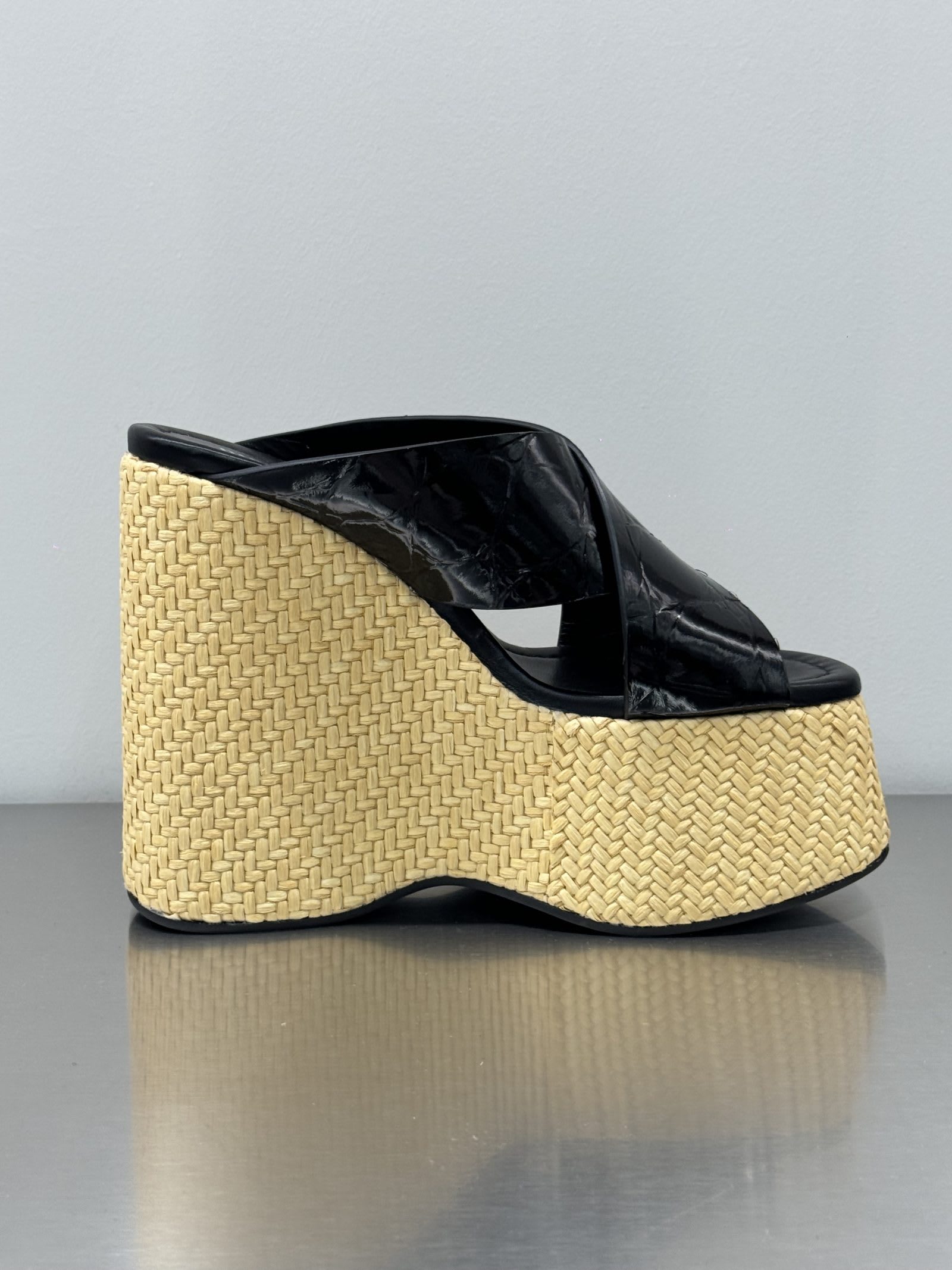 paris-texas-raffia-1600x2133-1742418369385-jjo8sr80yo8