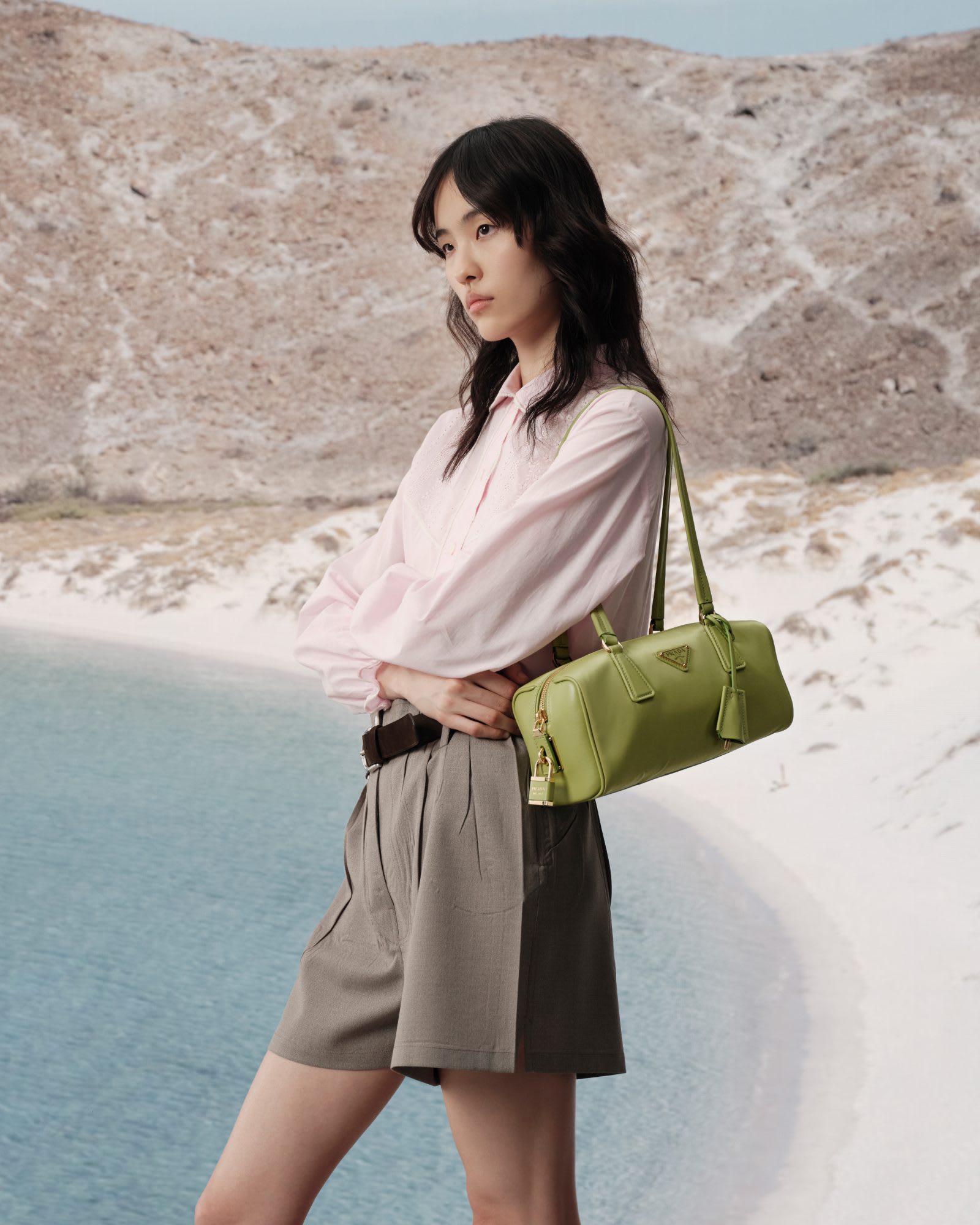 prada-re-nylon-2025-collateral-w-1-1600x2000-1742417084516-yv45hhxer3l