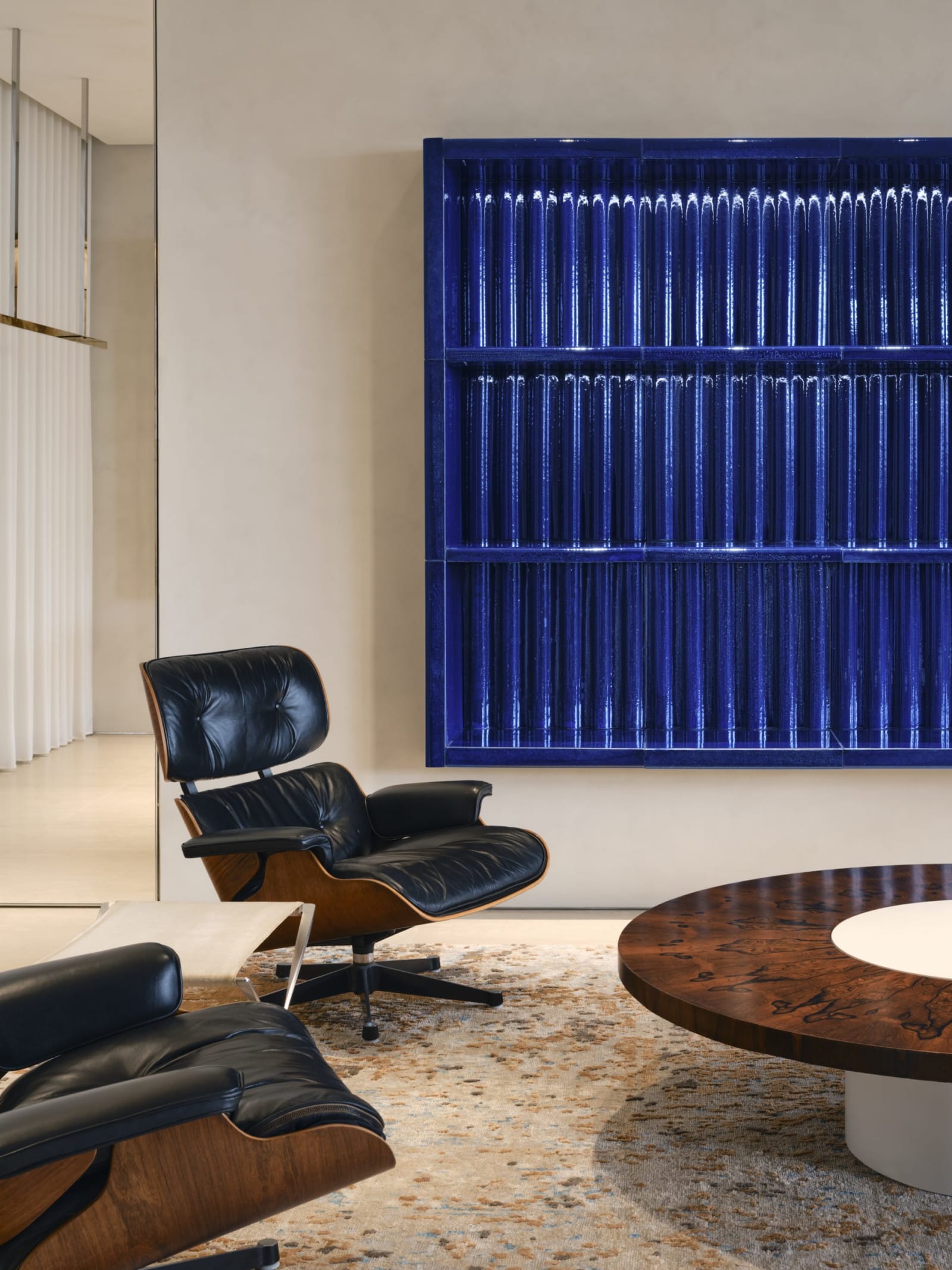 saint-laurent-miami-design-district-5-hr-1-scaled-1742417684437-5gyzuu21avc