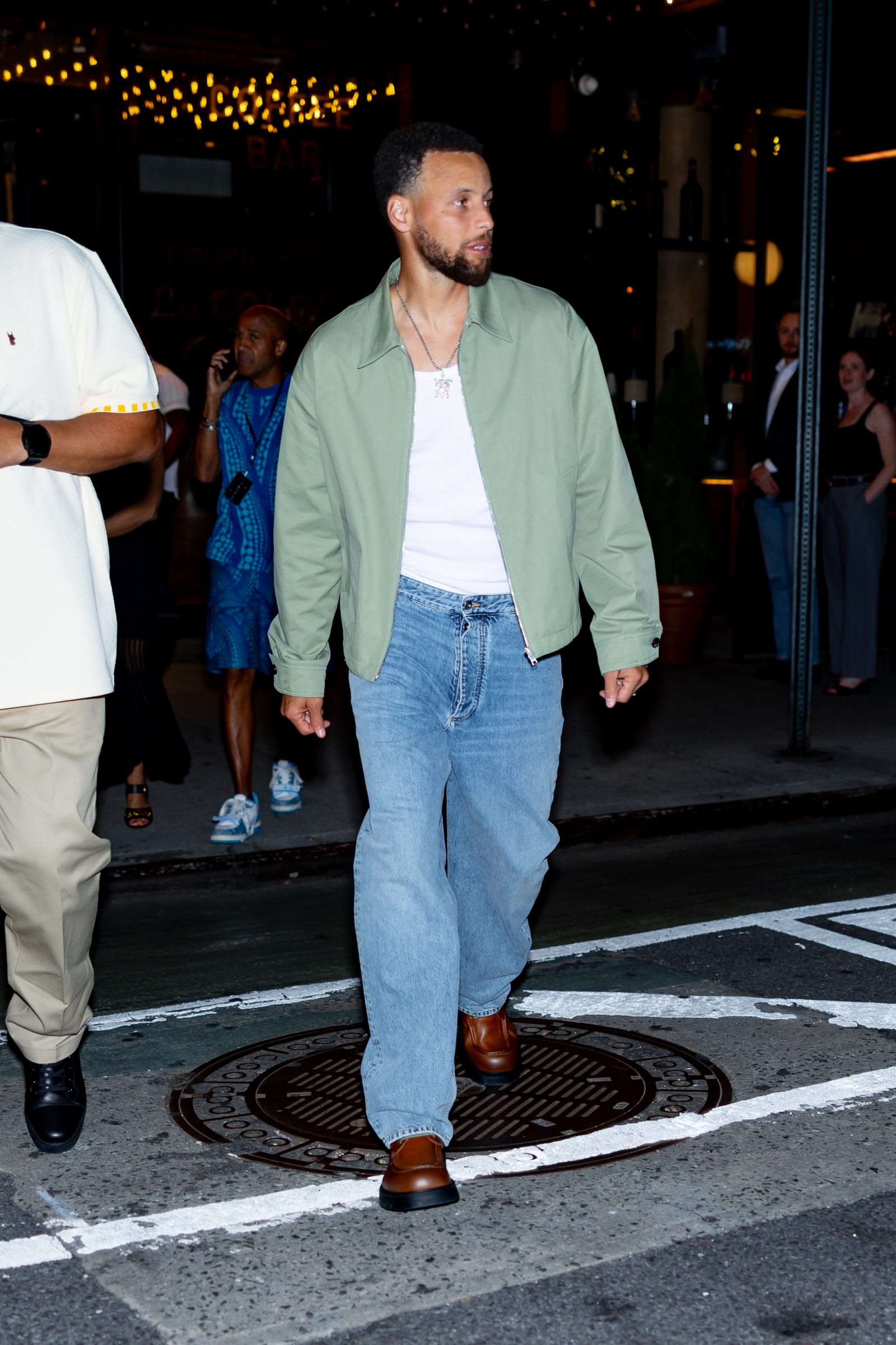 steph-curry-wears-bottega-veneta-1600x2400-1742418963788-hrlh9uovwy