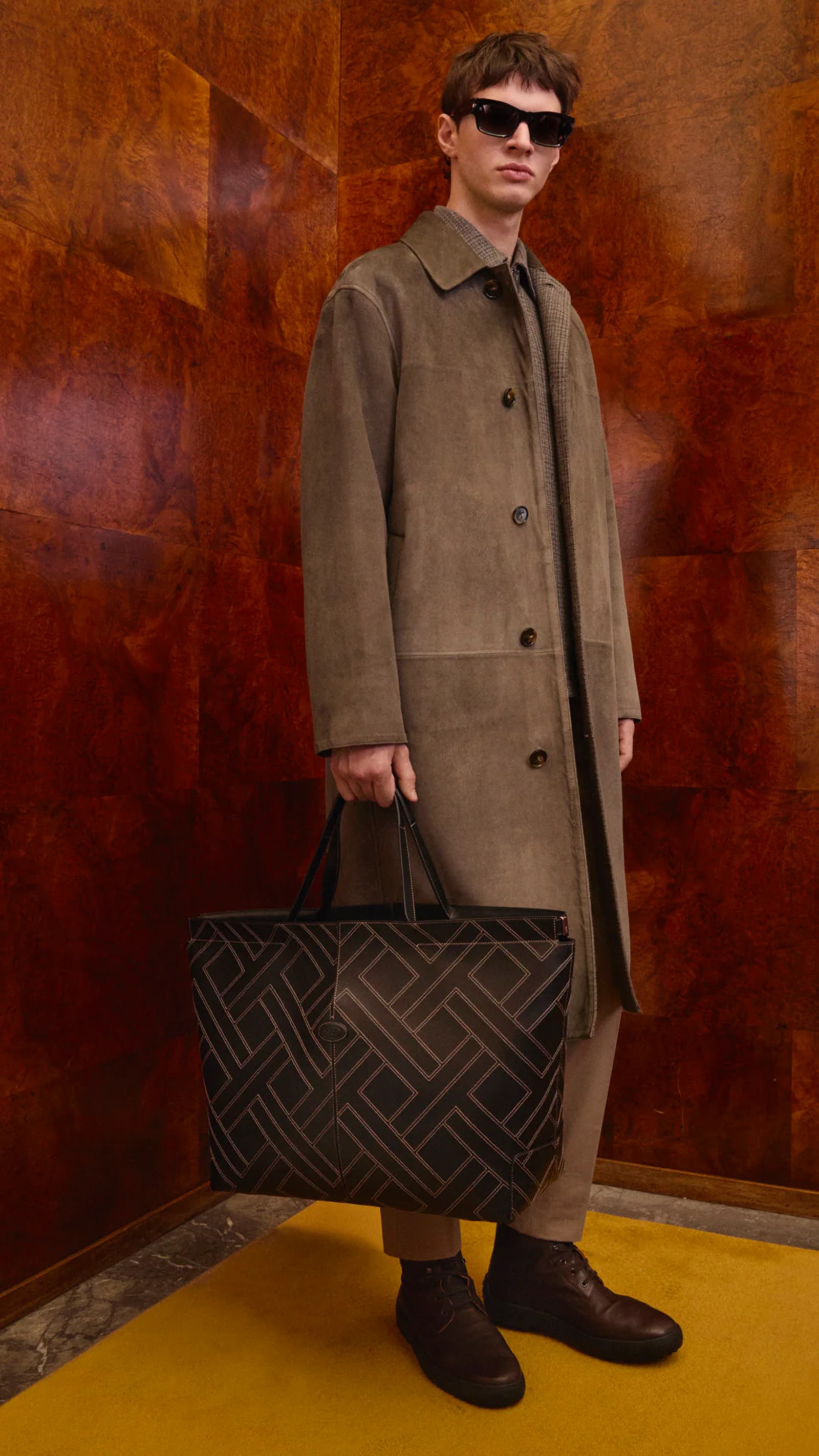 tods-man-collection-fw25-look-005-a.jpg-1742417294914-kjshb41pmas