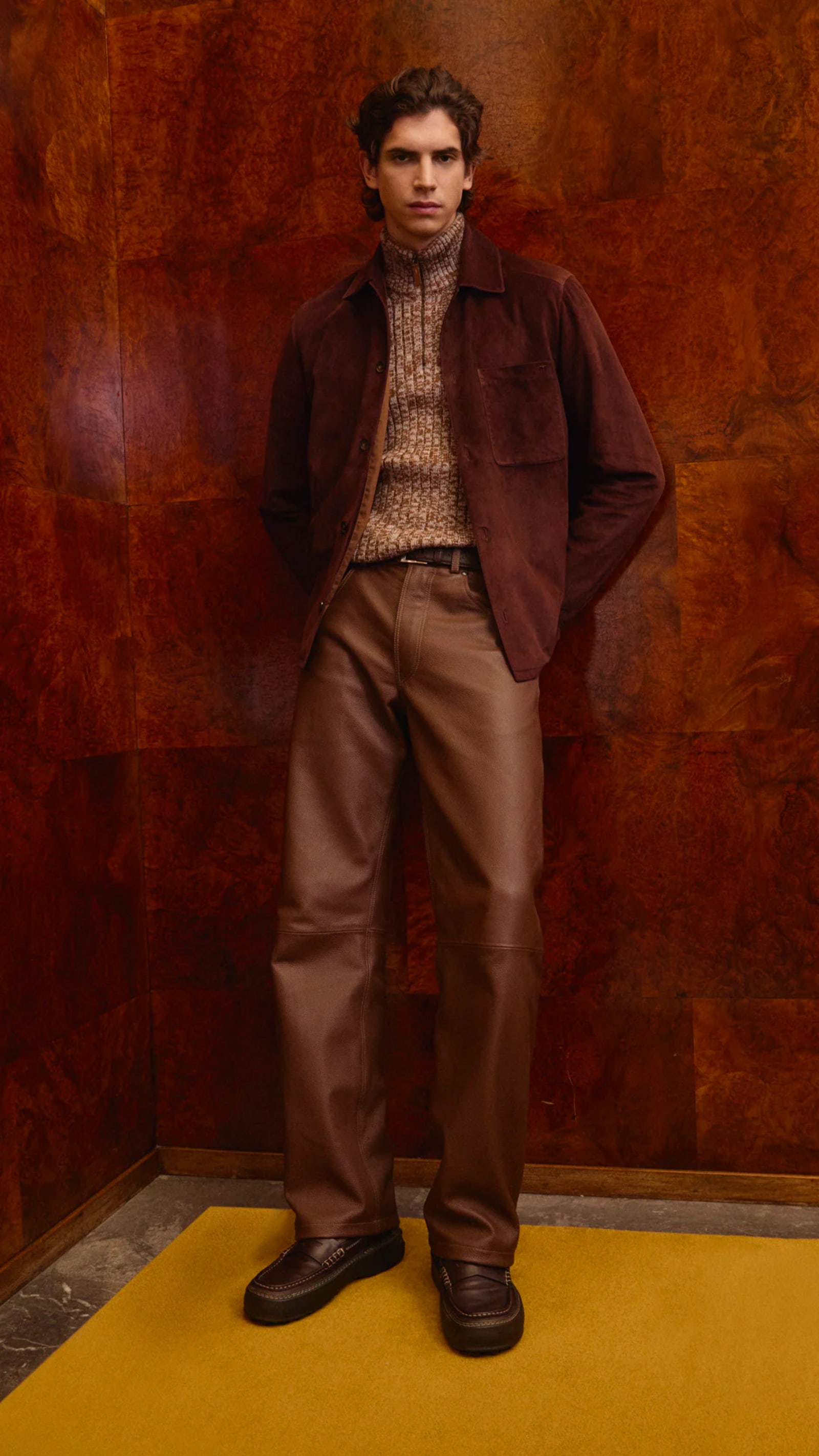 tods-man-collection-fw25-look-009-a.jpg-1742417295208-zbom3fggvo