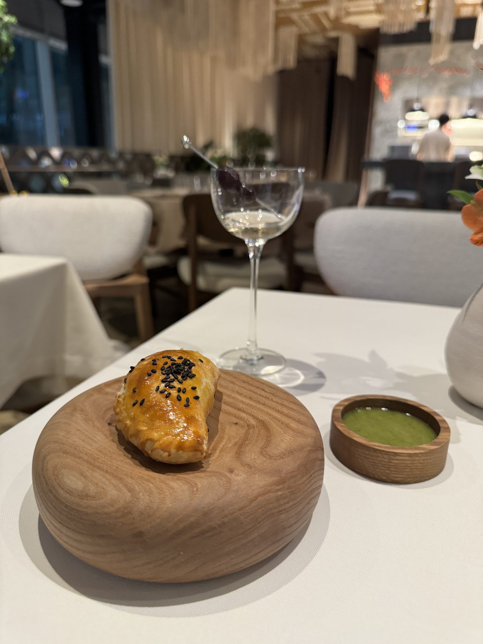 tor-restaurant-1600x2133-1742417738951-nagfb2d37kj