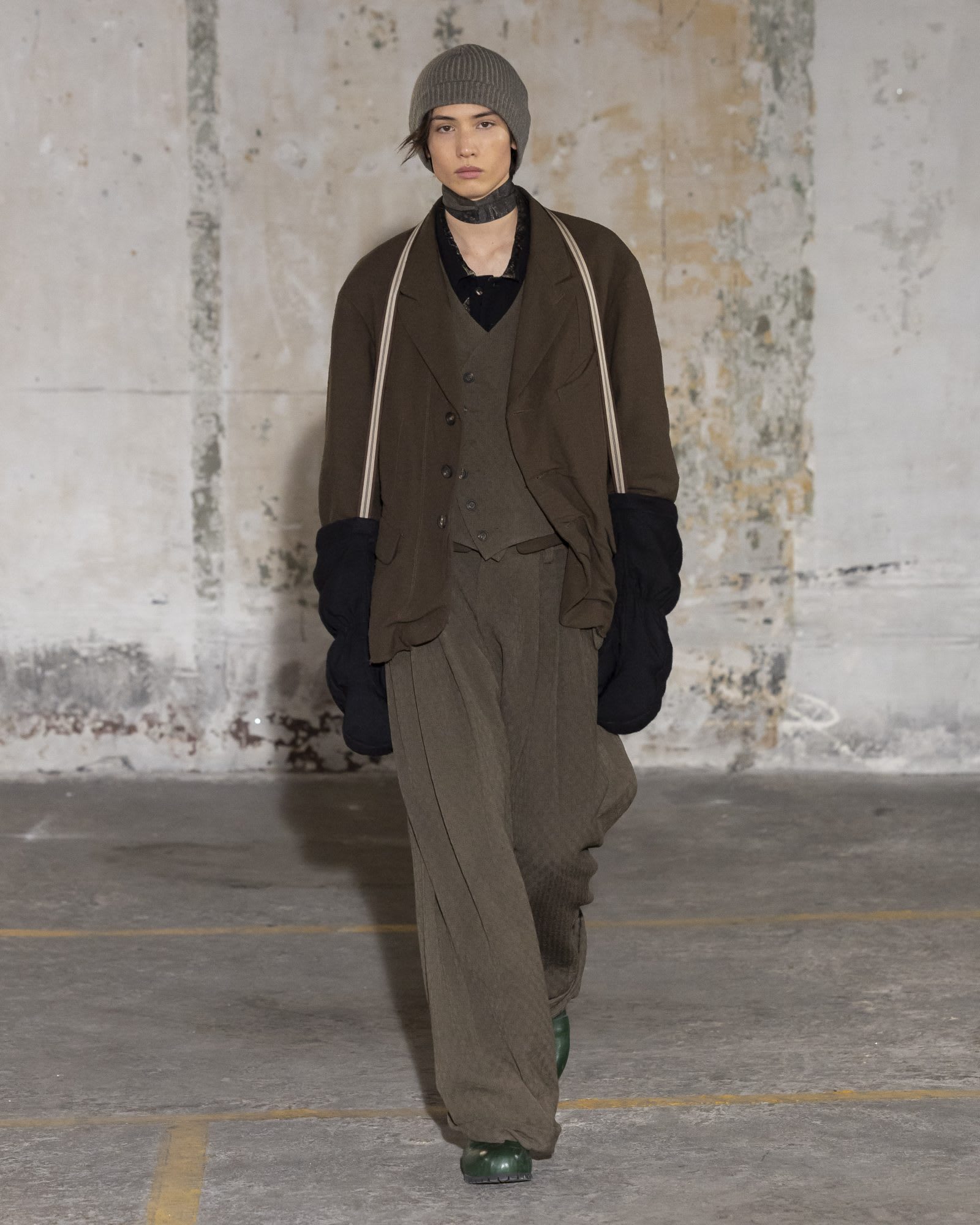 ziggy-chen-fw25-4x5-024-1600x2000-1742417286079-0zc5izg2oxxl