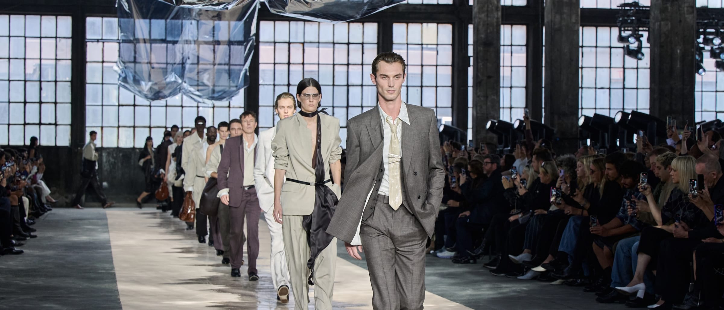 Boss SS26: A Visual Dialogue Between Order and Disorder