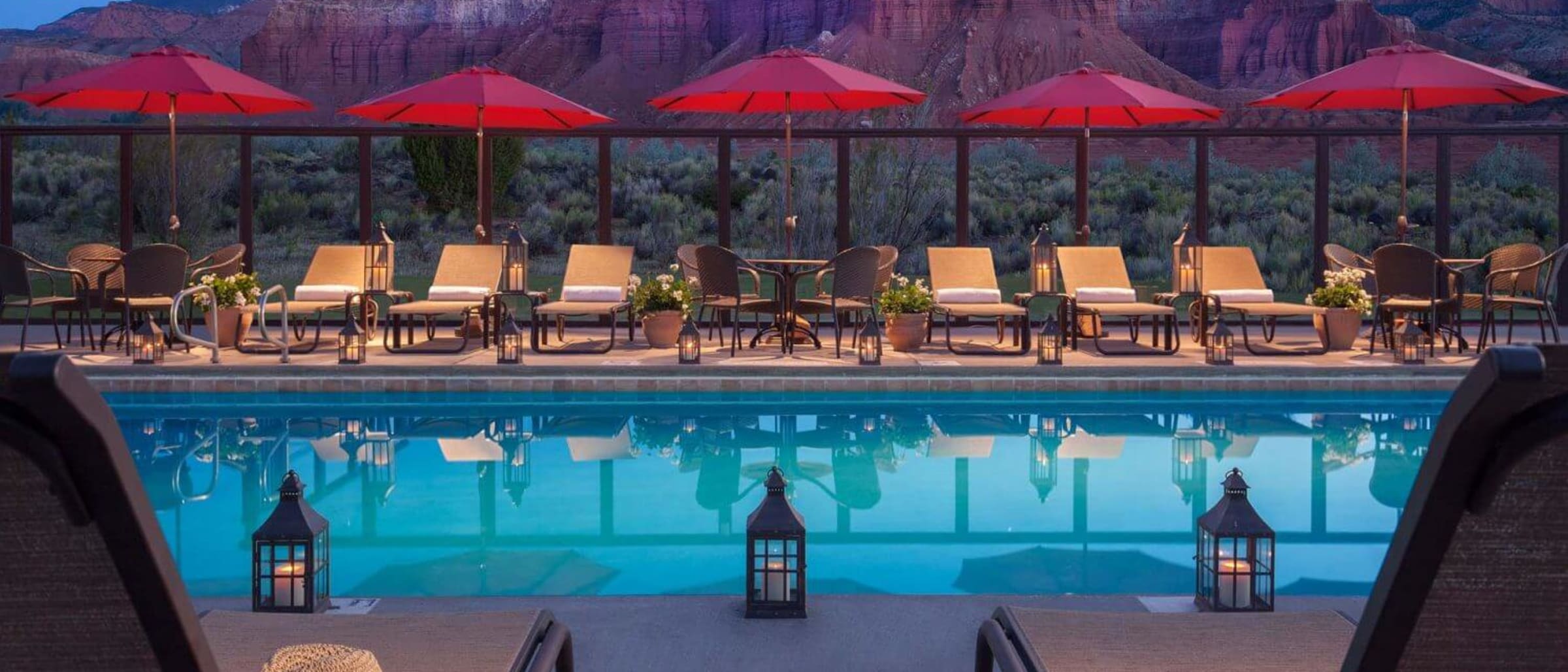 How Can Hotels Use Custom Pool Floats to Stand Out in a Competitive Market?