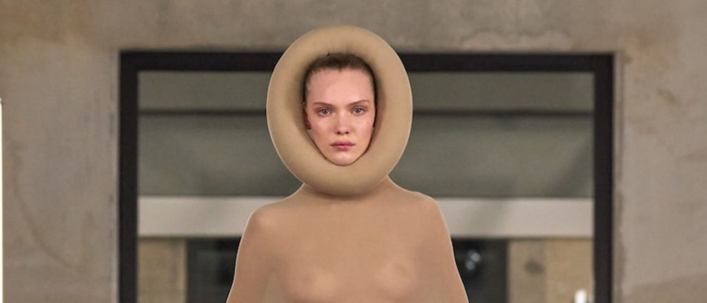 ALAÏA Fall 2025: Sculpted Art