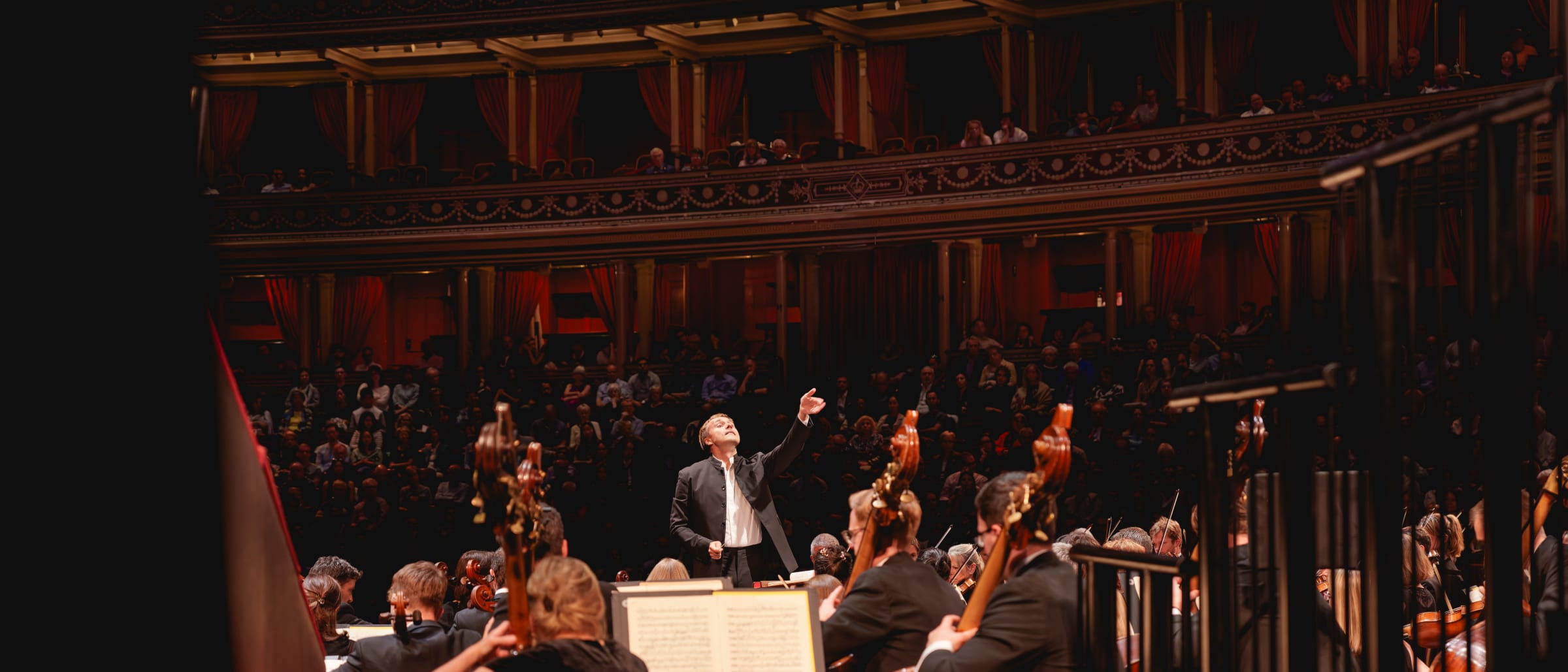 dunhill and the Royal Philharmonic Orchestra Compose a New Era of British Elegance
