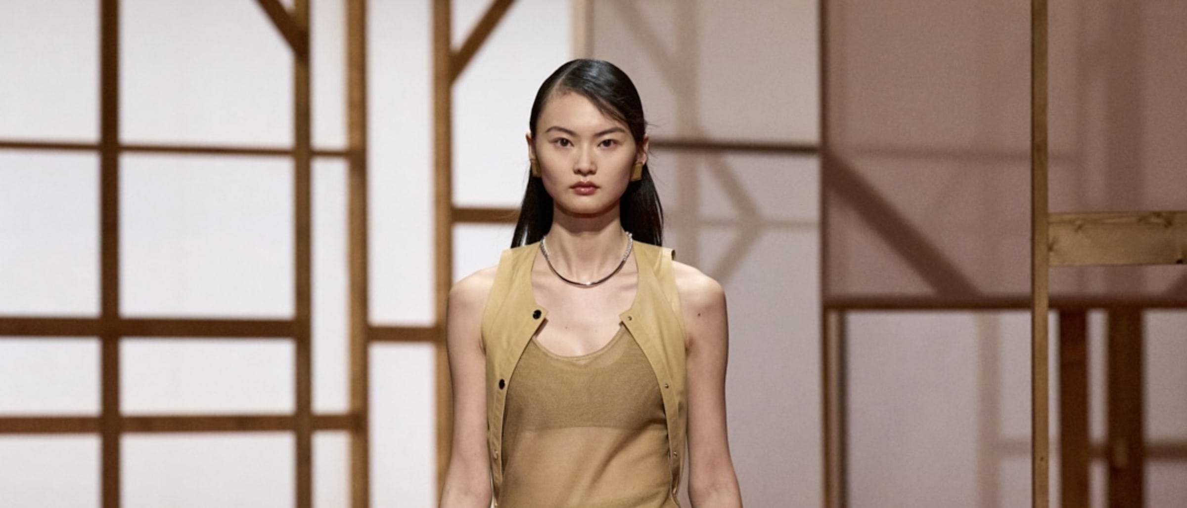 Hermès Women’s Spring-Summer 2025 Channels Effortless Elegance