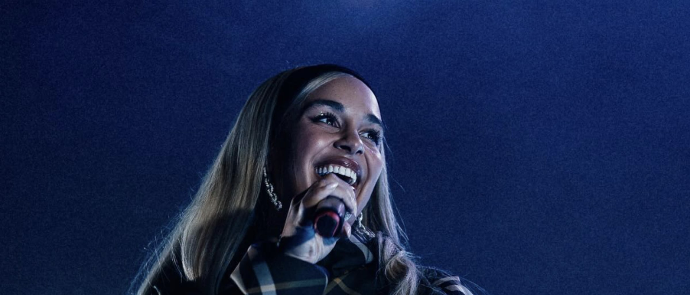 Jorja Smith Gives Burberry Check the Spotlight