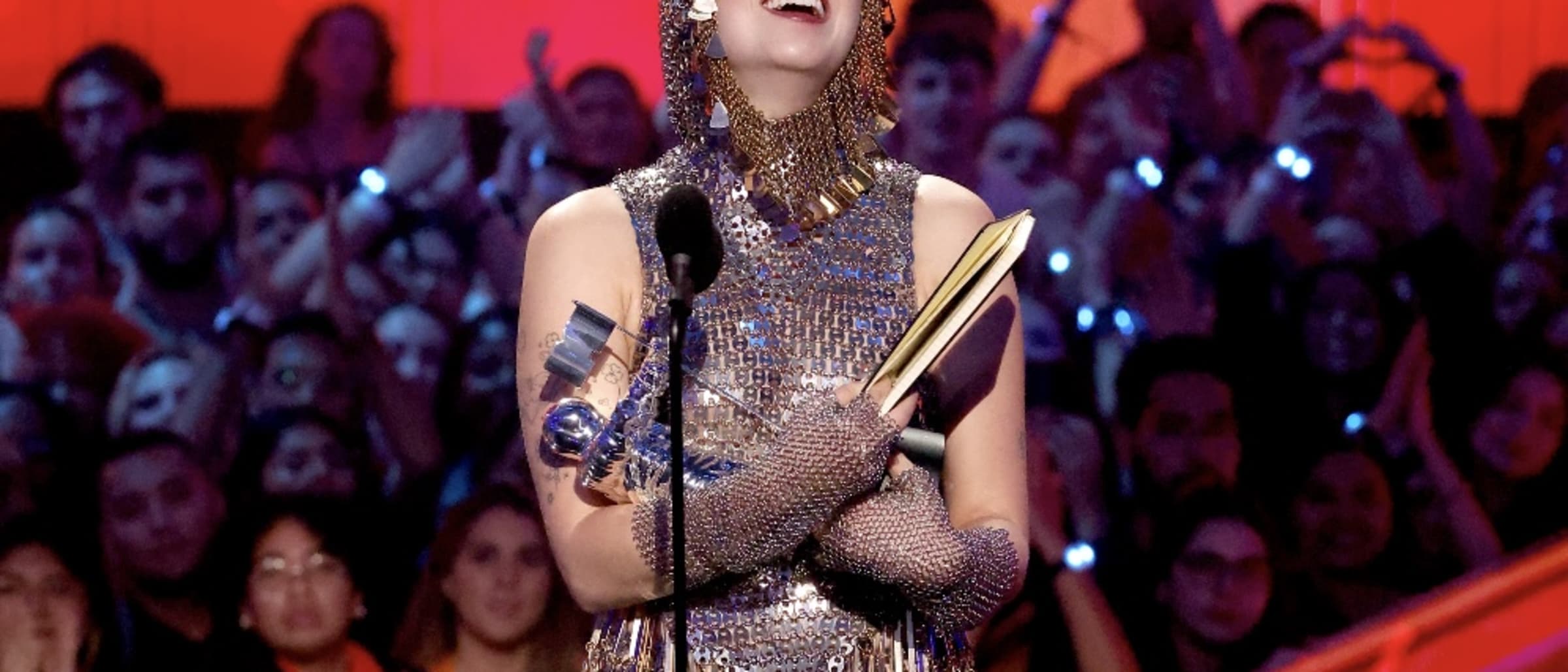 MTV VMAs 2024: Taylor Swift, Katy Perry, and Chappell Roan Lead a Dazzling Red Carpet