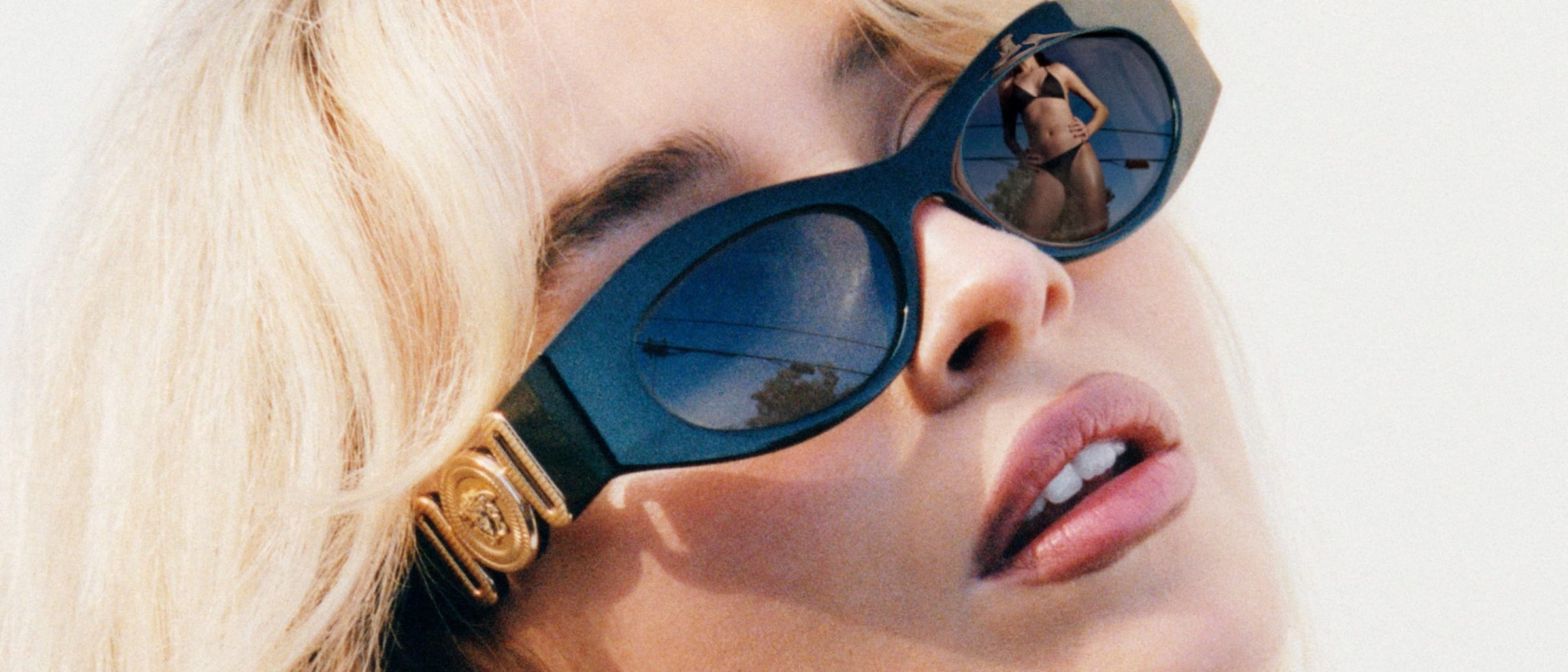 Sabrina Carpenter, Alexandre Sarr Star in VERSACE’s Iconic Biggie Collection