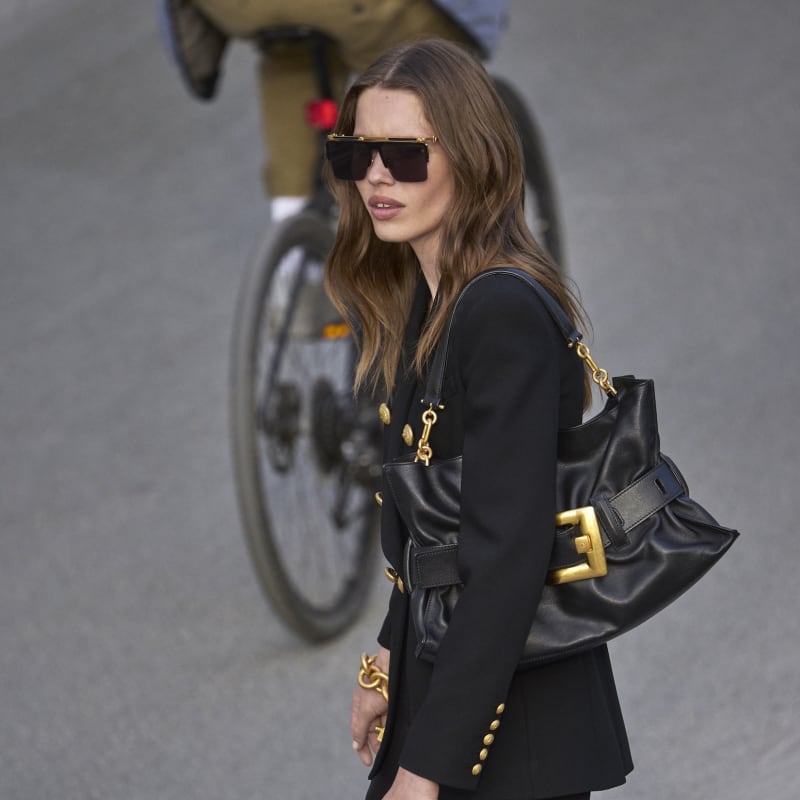 Balmain Pre-Fall 2025 Campaign: A Modern Muse